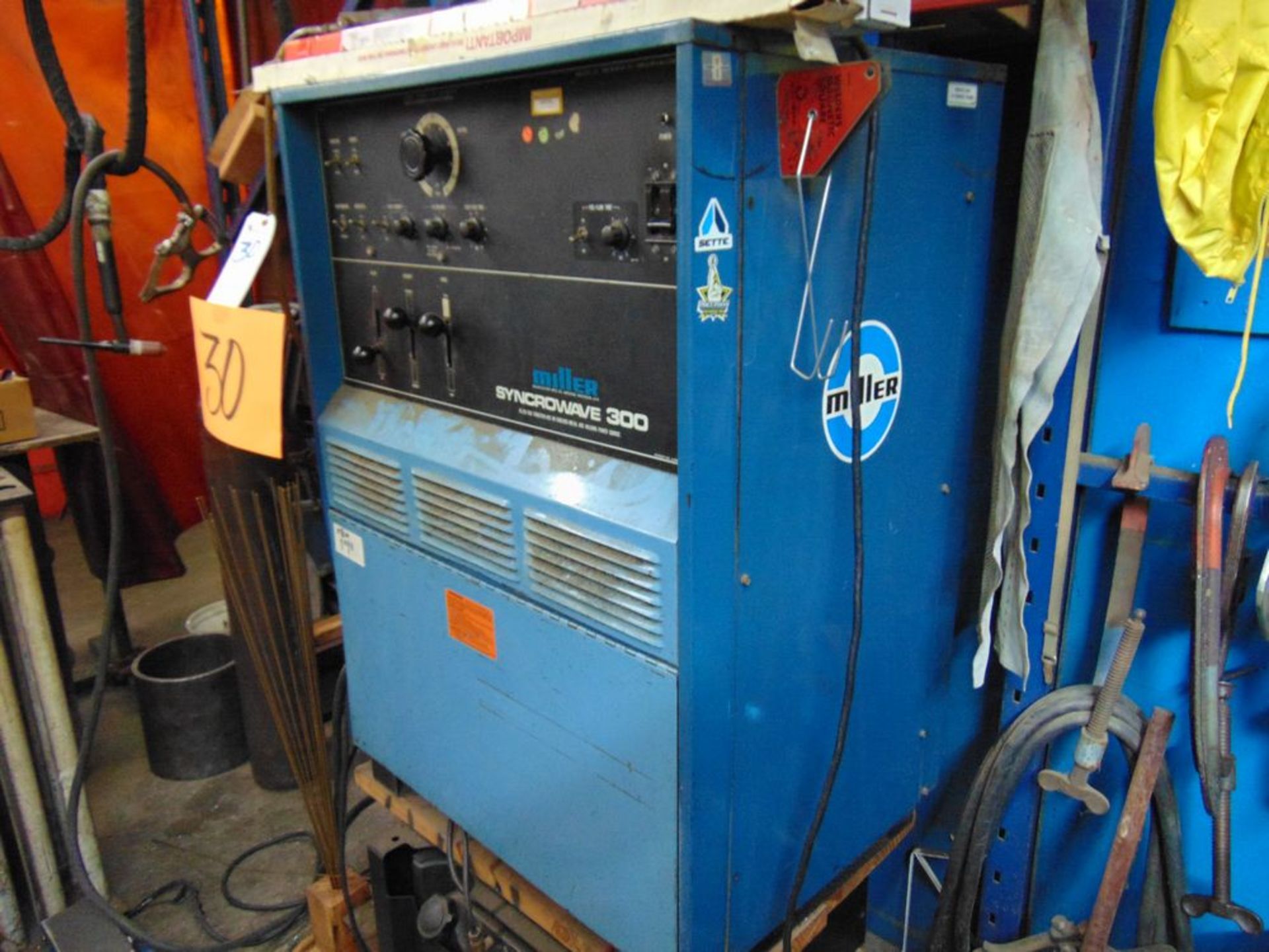 Miller mod. Synchrowave 300 Arc Welder - Image 2 of 2