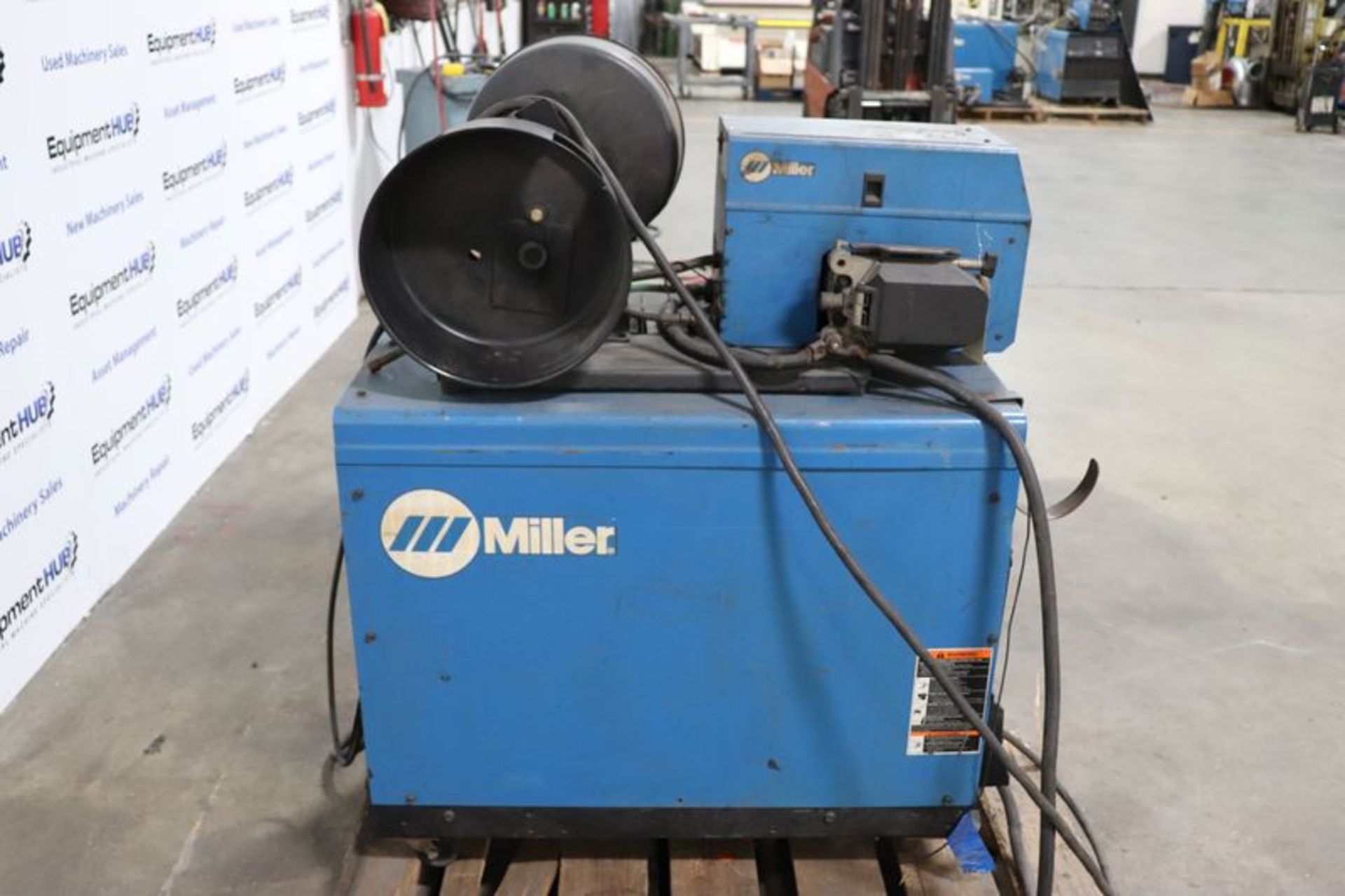 Miller Deltaweld 452 450 Amp Mig Welder w/ D-64 Wire Feeder - Image 10 of 12