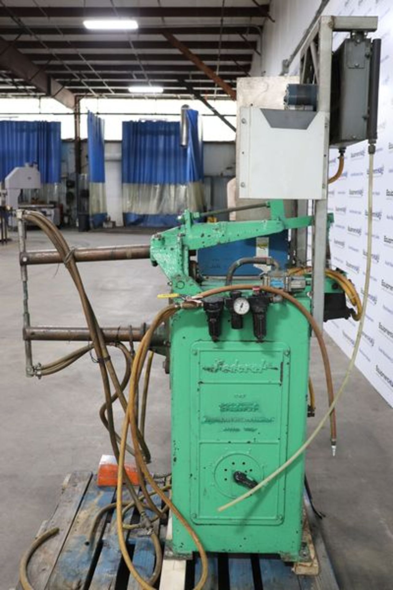 Federal RM-2-24 30 KVA 24" Throat Water Cooled Spot Welder - Image 8 of 11