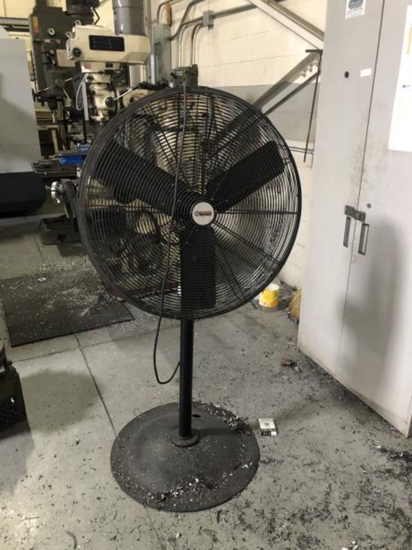 Centra Machinary floor fan