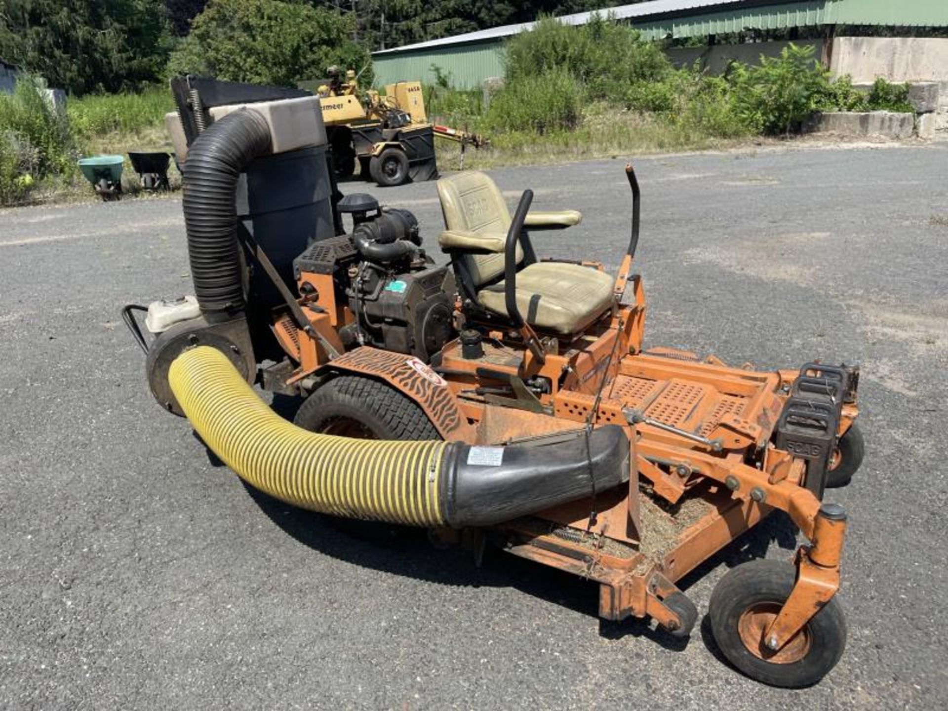 SCAG Turf Tiger Kohler 25hp Commerical Pro with leaf collector M: STT-61, New Tubes In Front Tire, M - Image 3 of 3