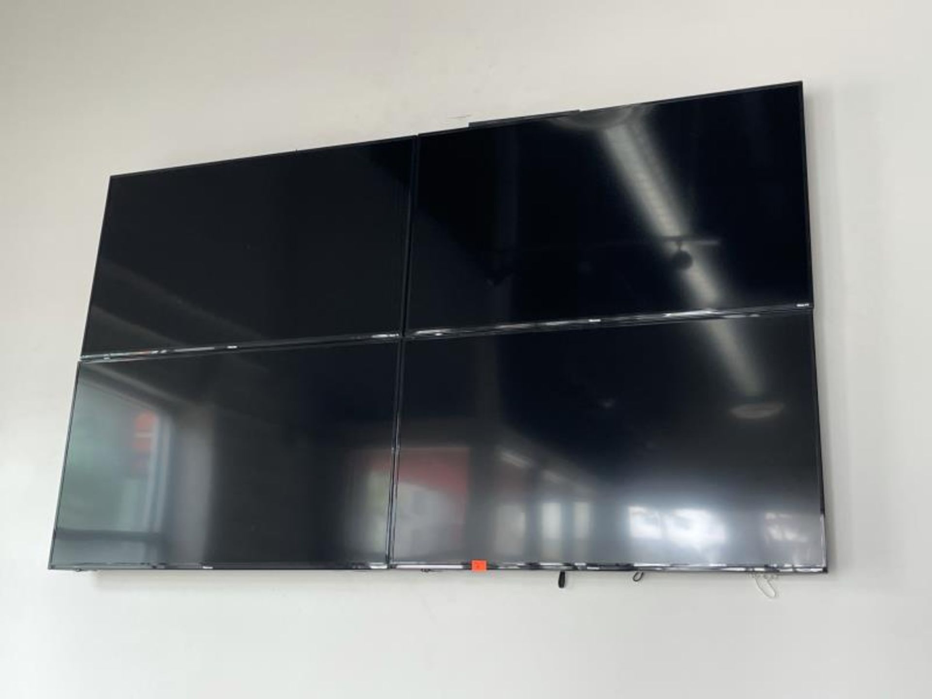 Lot of 4 Hisense Roku flat panel TV, 48" - Image 2 of 4