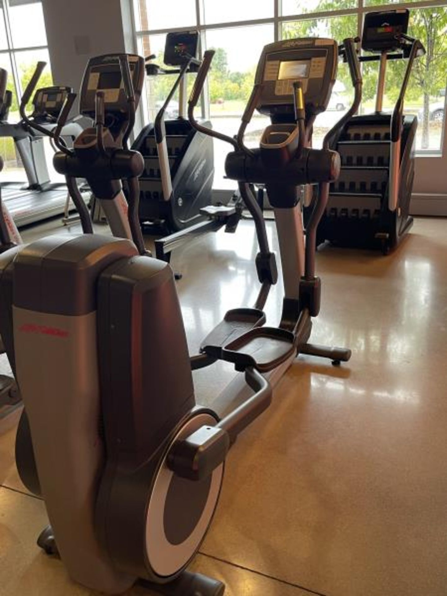 Life Fitness Elliptical M: 95X - Image 2 of 6