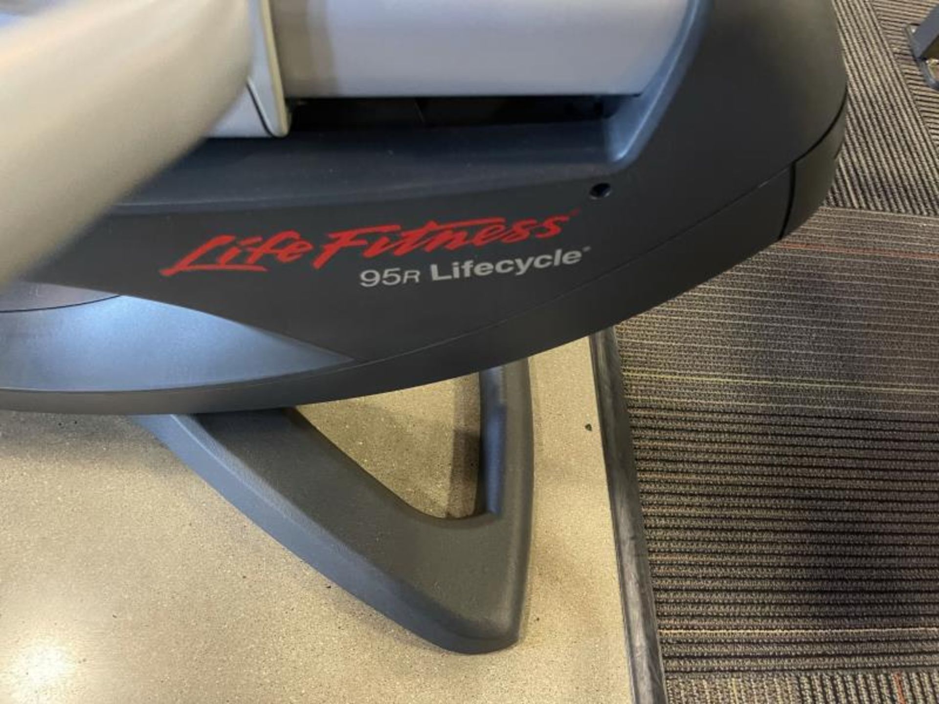 Life Fitness Lifecycle Recumbent Bike M: 95R - Image 3 of 3