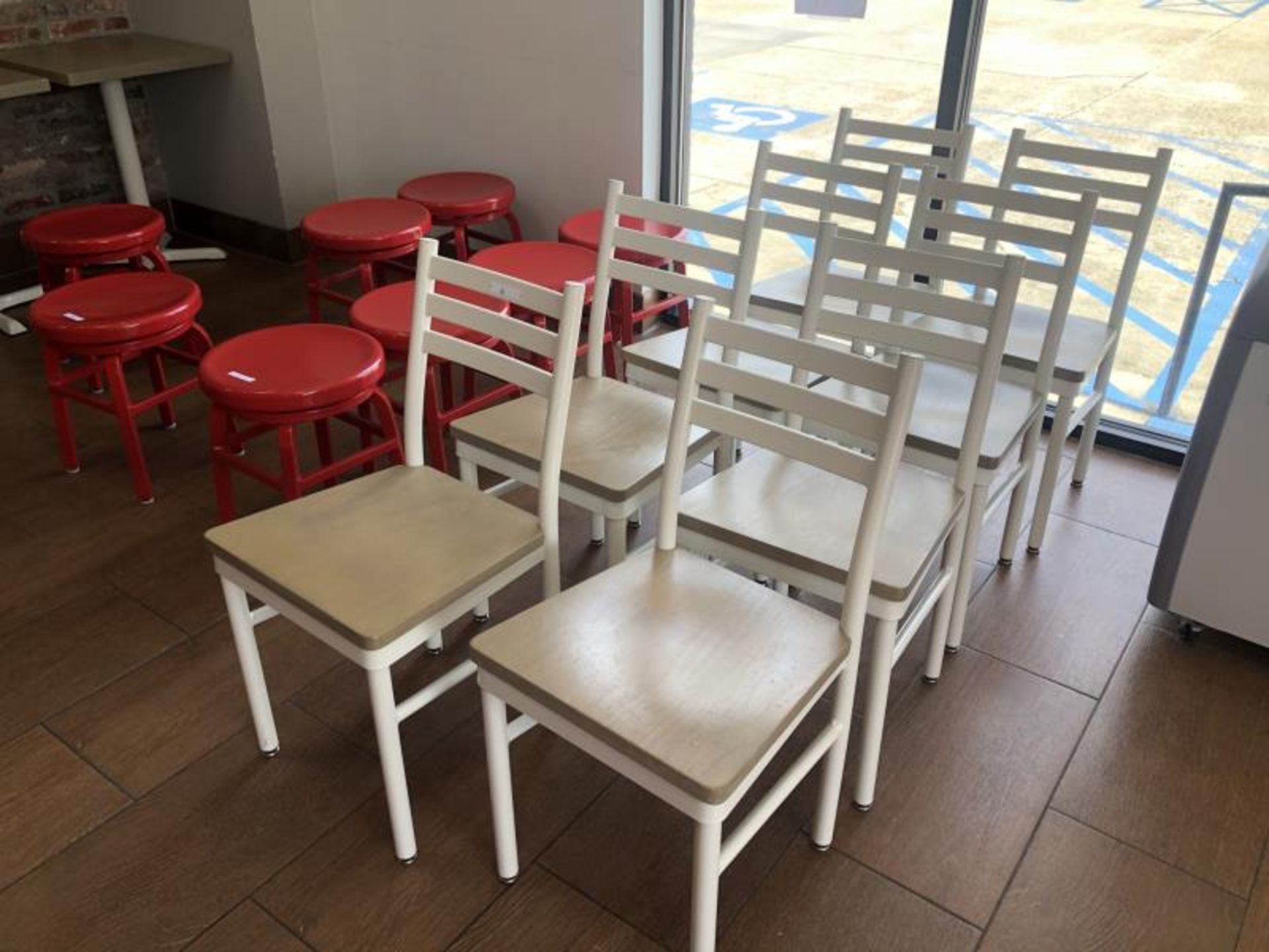 Lot of 8 Chairs - Image 2 of 2