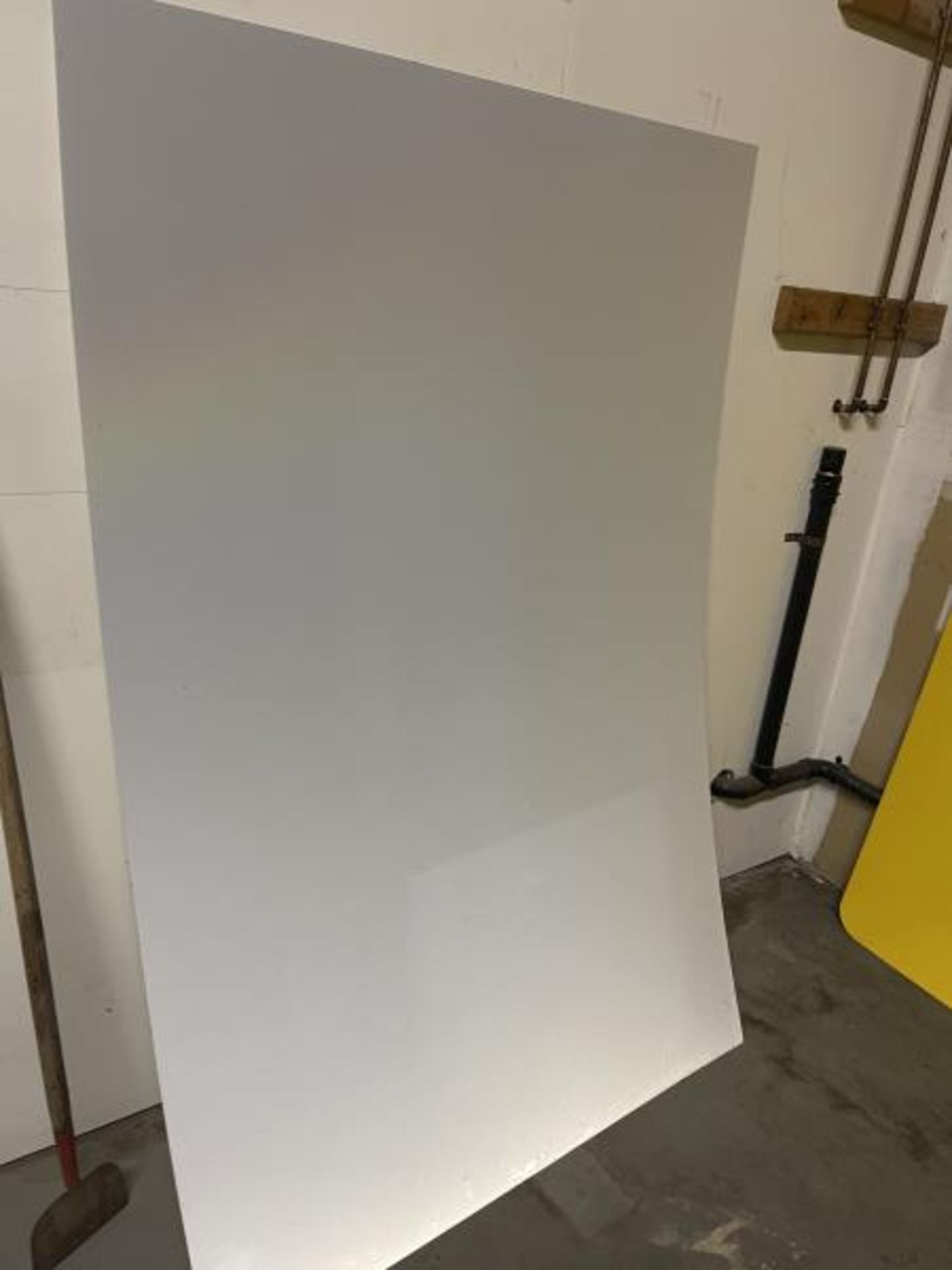 Aluminum Sign Blanks Six pcs. 6'X4' .080 with white reflective faceOne piece 4'X8' .080 with reflect - Image 7 of 13