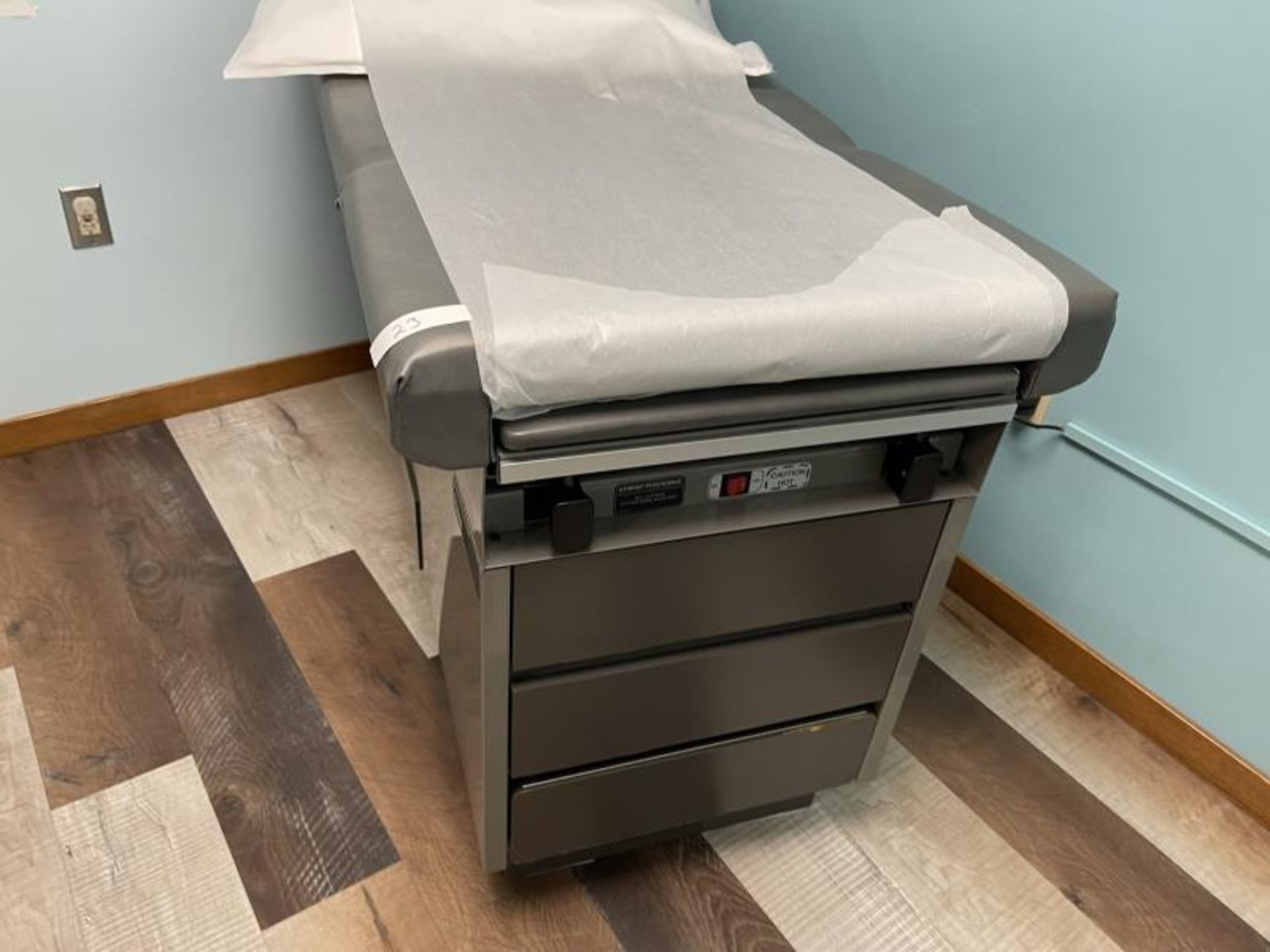 Ritter 104 Exam Table - Image 2 of 6