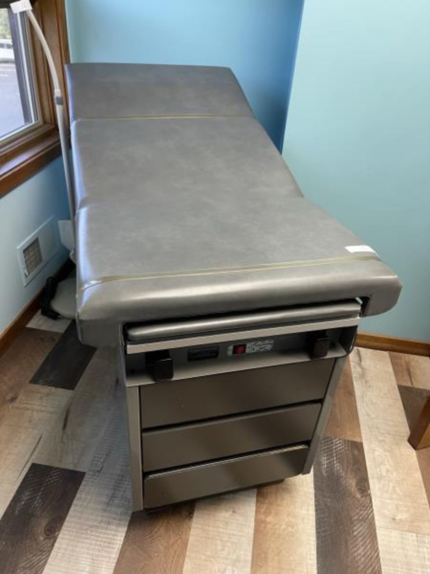 Ritter 104 Exam Table - Image 2 of 4