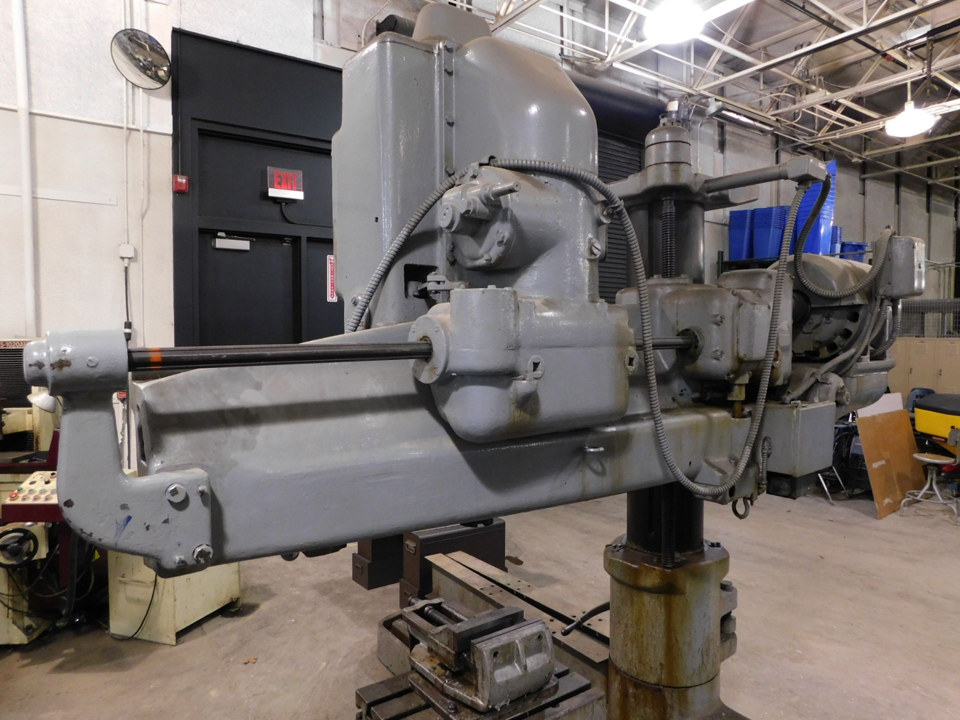 Cincinnati Bickford Super Service 4' Arm/11" Column Radial Drill, SN 2E-382, Box Table, L-Shaped - Image 7 of 12