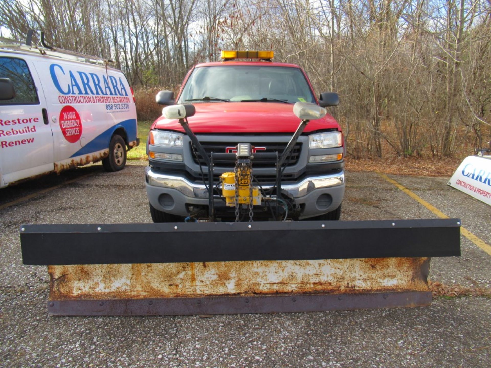 2005 GMC 2500 HD Pickup with Snow Plow, VIN 1GTHK24U05E308334, 4 WD, Automatic, AM/FM, Started - Image 3 of 37