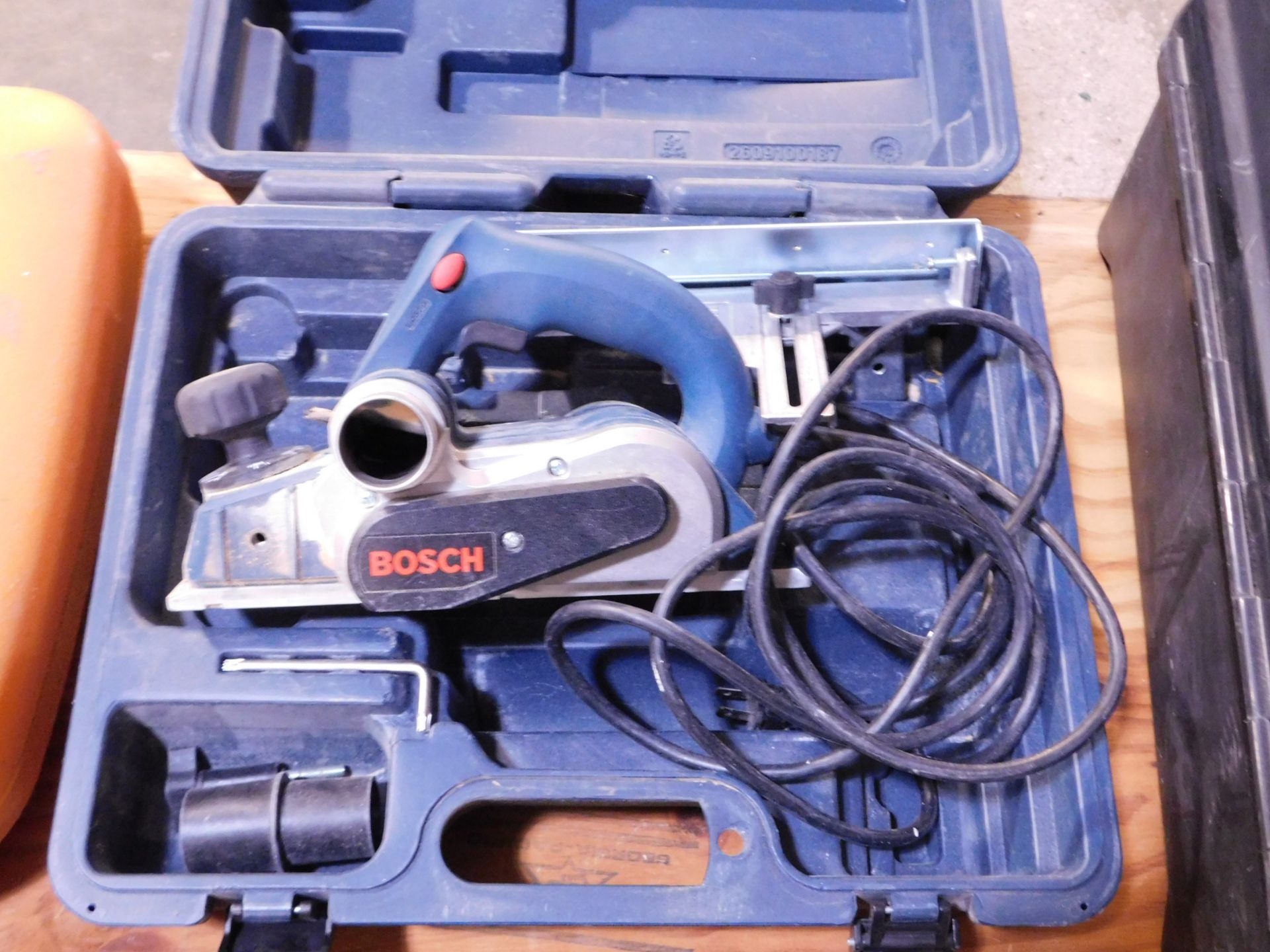 Bosch 1594 Portable Planer