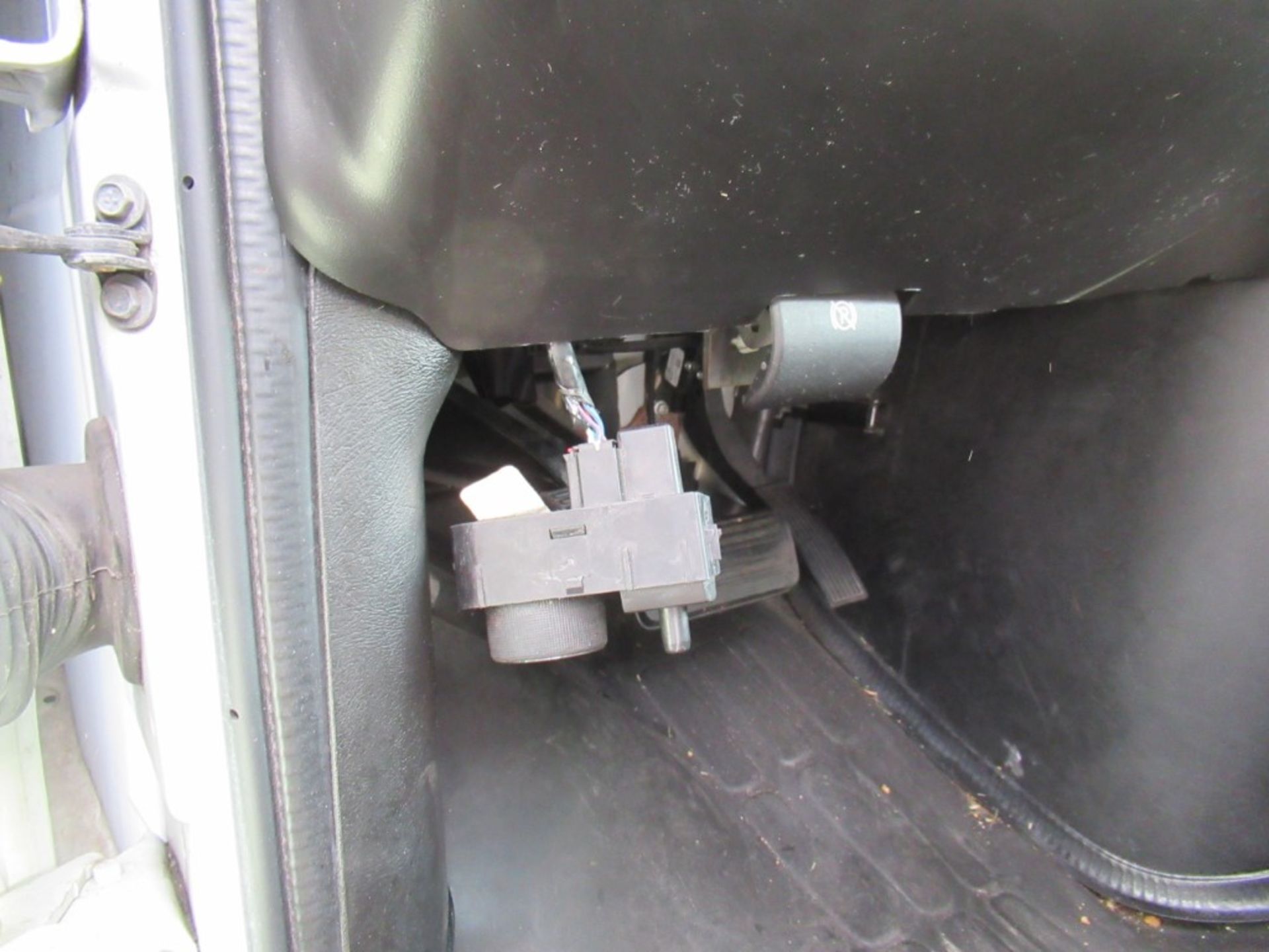 2012 Chevrolet Express Cargo Van, VIN 1GCWGGBA8C1154264, Automatic, AC, AM/FM, Towing, Cracked - Image 25 of 26