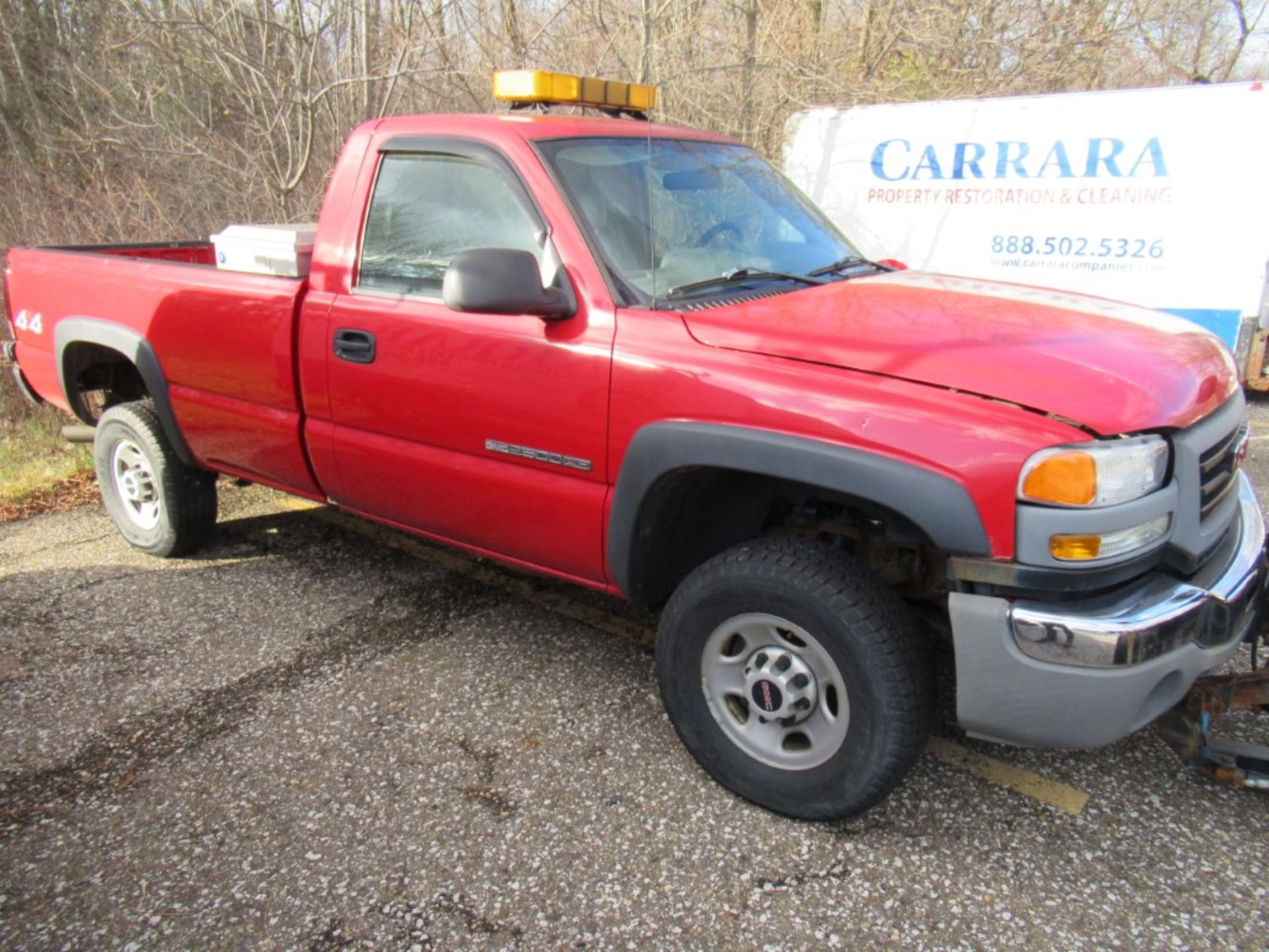2005 GMC 2500 HD Pickup with Snow Plow, VIN 1GTHK24U05E308334, 4 WD, Automatic, AM/FM, Started - Image 5 of 37
