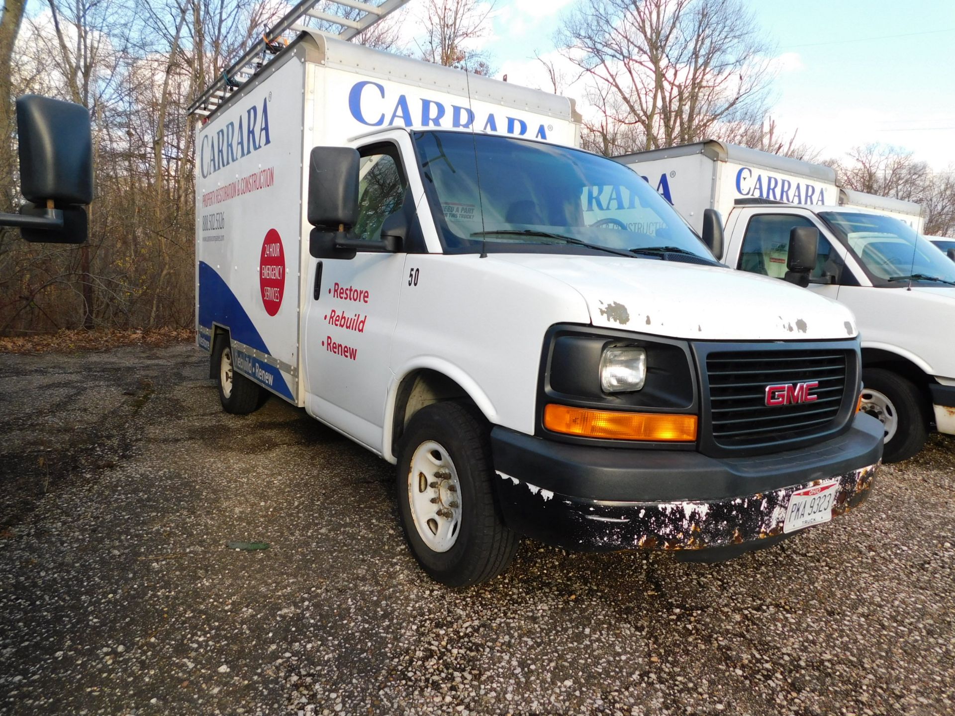 2009 GMC Savana Single Axle Box Truck, VIN 1GDGG31C481913852, 8,600 LB. GVWR, 10' BOX, AUTOMATIC,