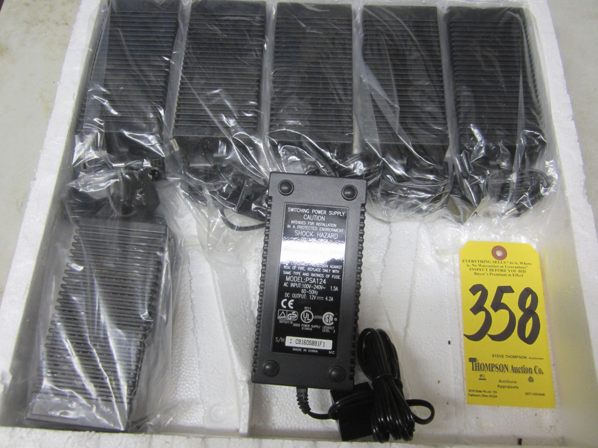 (7) PSA124 Power Supply, AC Input, 100V-240V, DC Output 12 V