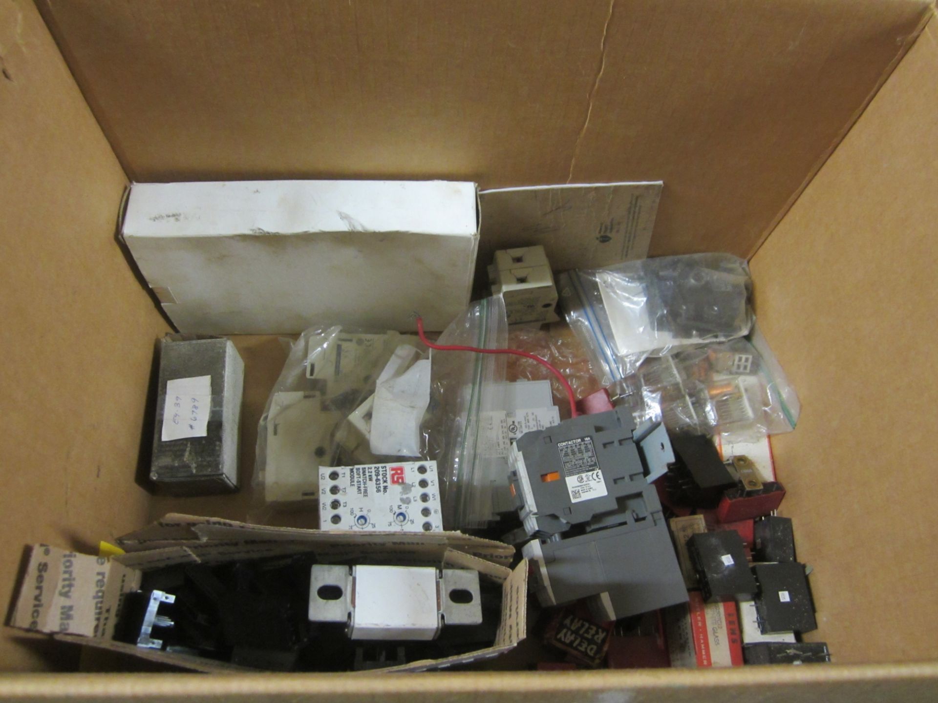 Lot, Water Valves, Filter Driers, Motor Starting Switch, Electrical Contactors, Etc - Image 2 of 5