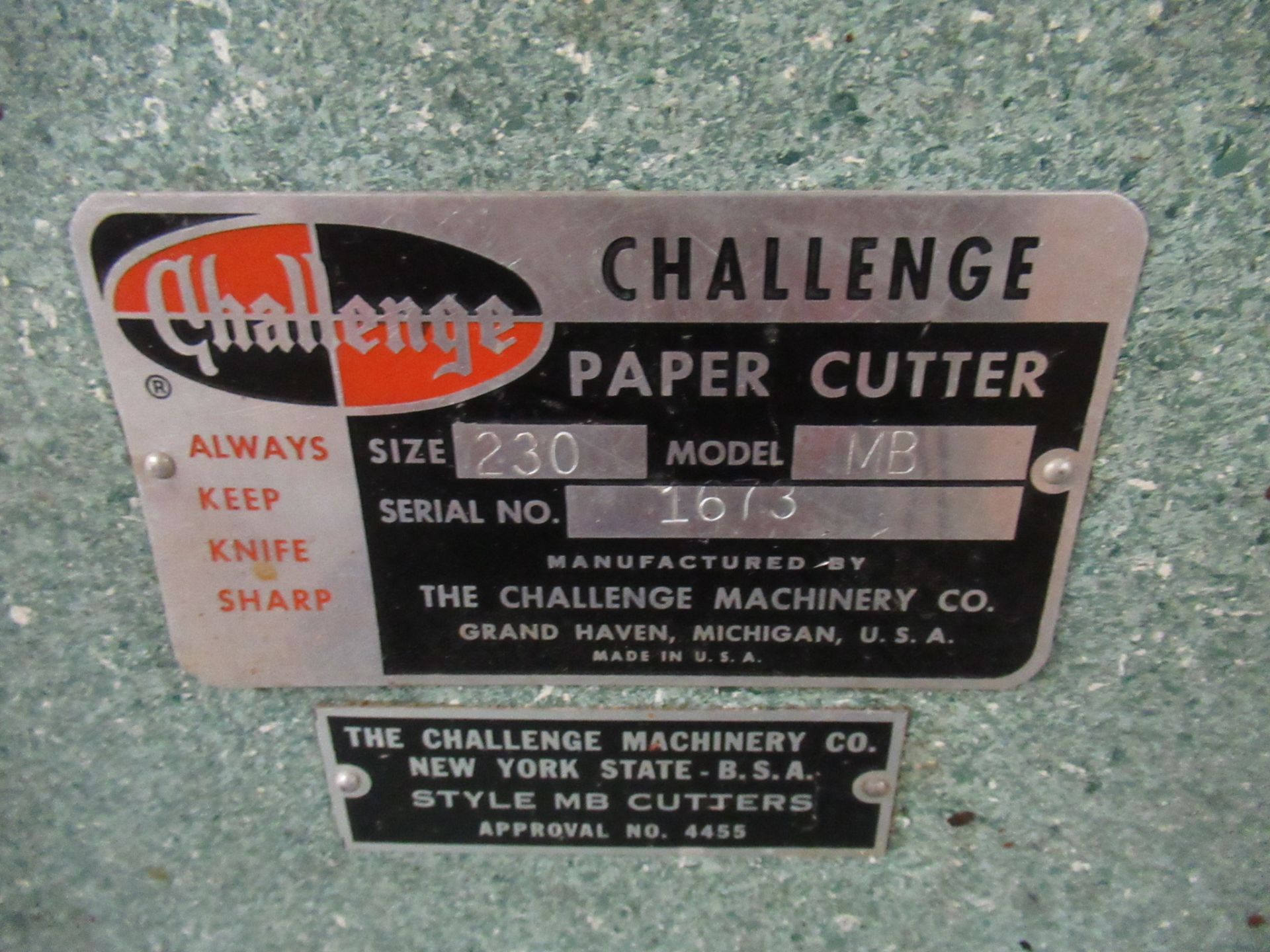Challenge Model MB Electric Paper Cutter, Size 230, s/n 1673, 23” Cutting Blade - Image 4 of 6