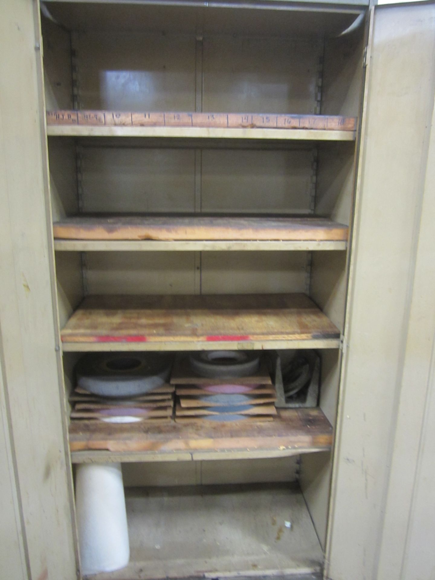 Lot, Cabinets, Lockers, Shelving, and Contents - Image 3 of 4