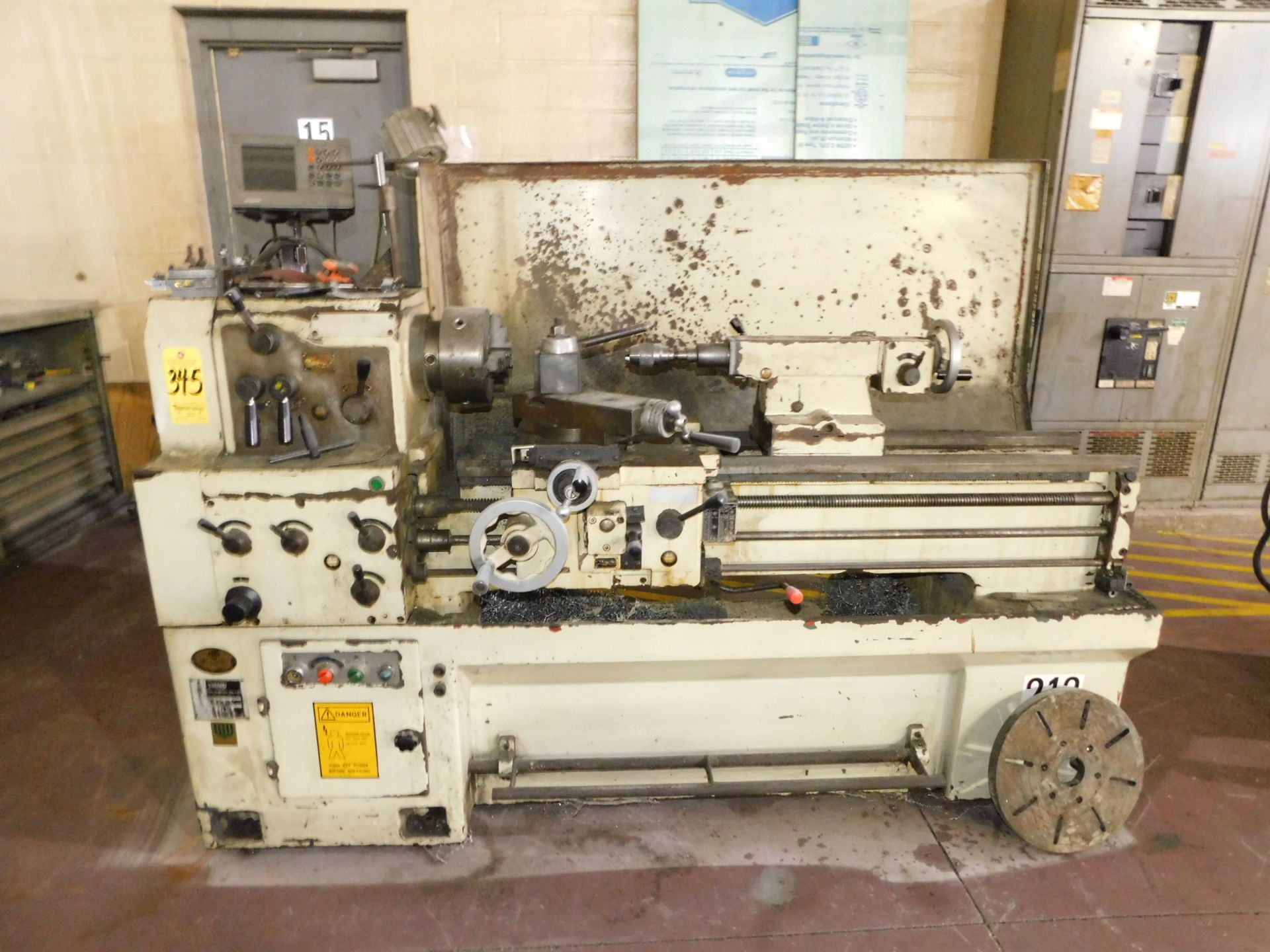 Yang Model CL40100G Engine Lathe, s/n A95529, New in 2000, 16" X 40", Inch/Metric Threading, 8" 3- - Image 2 of 7