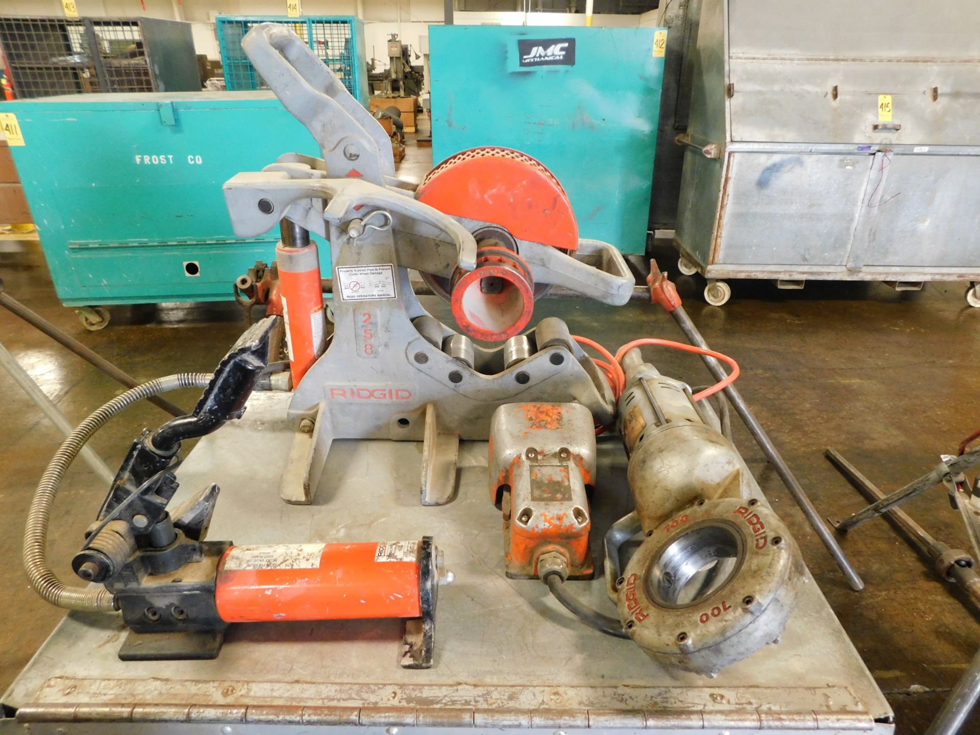 Ridgid No. 258 Hydraulic Pipe Cutter with Ridgid 700 Hand Held Power Unit and Foot Pedal