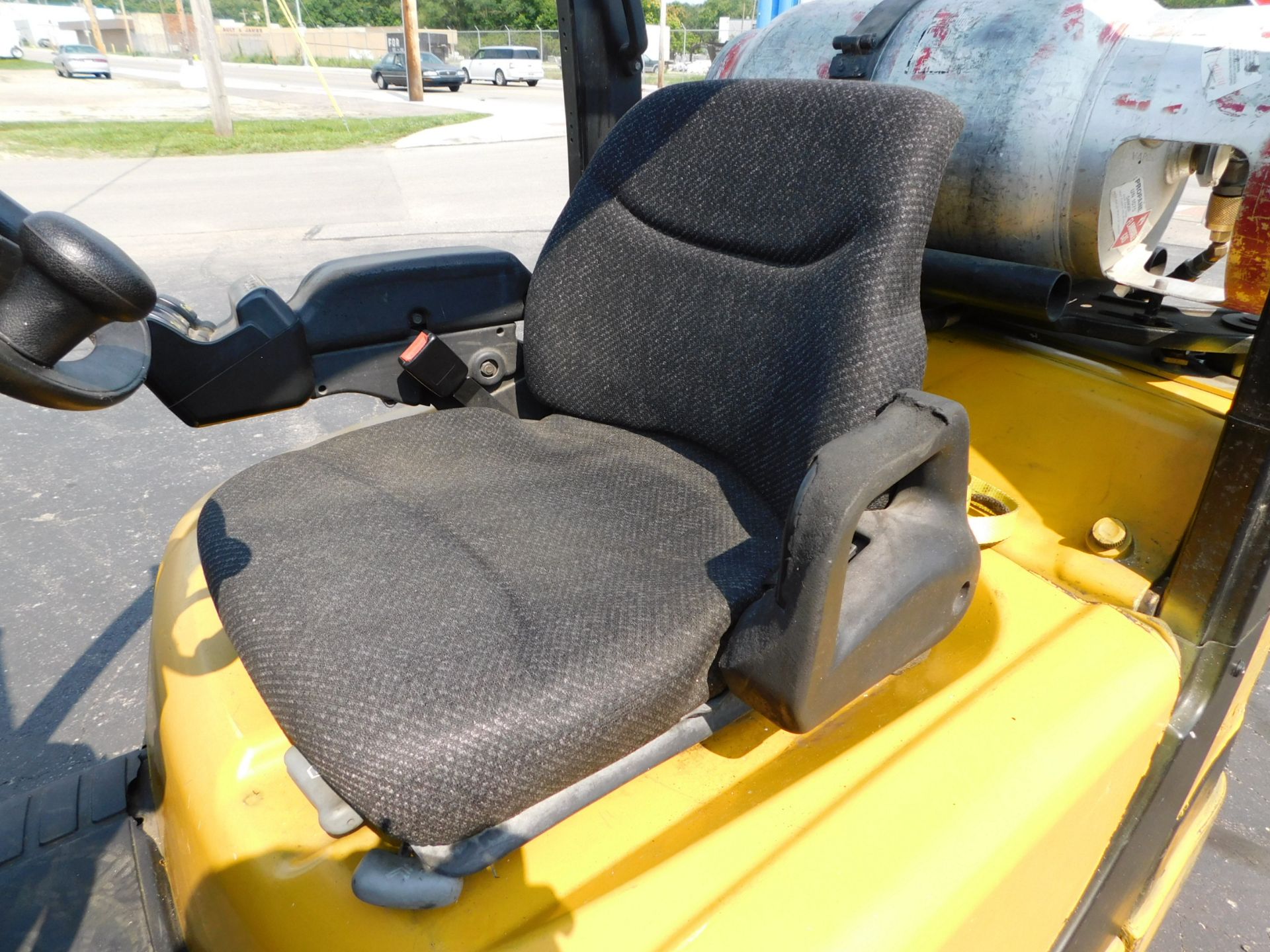 Yale 5,000 Lb. Fork Lift, Model GLC060VXNVSE085, s/n A910V07507D, LP, Hard Tire, Side Shift, Power - Image 6 of 12