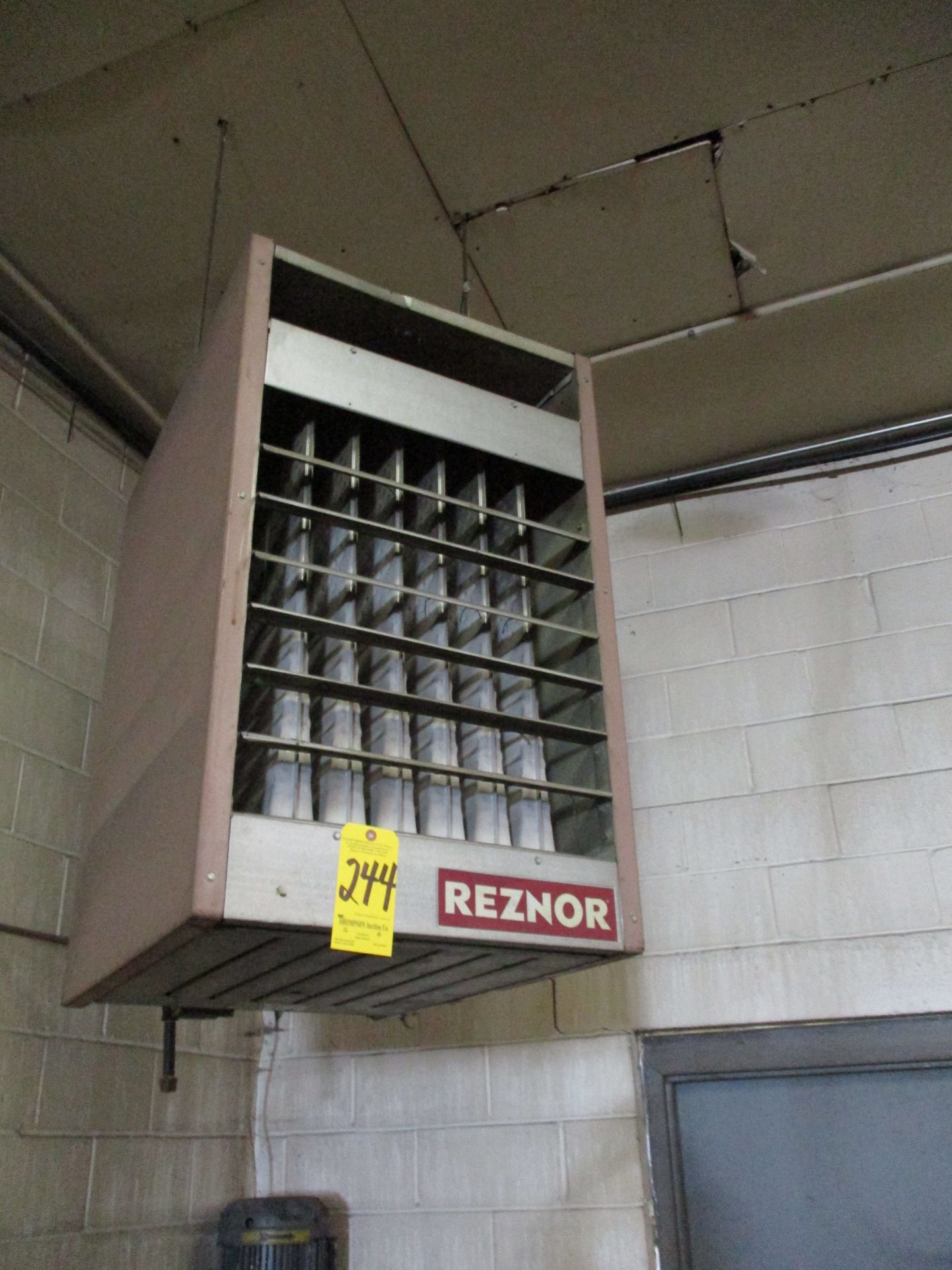 Reznor Ceiling Mounted Gas Furnace