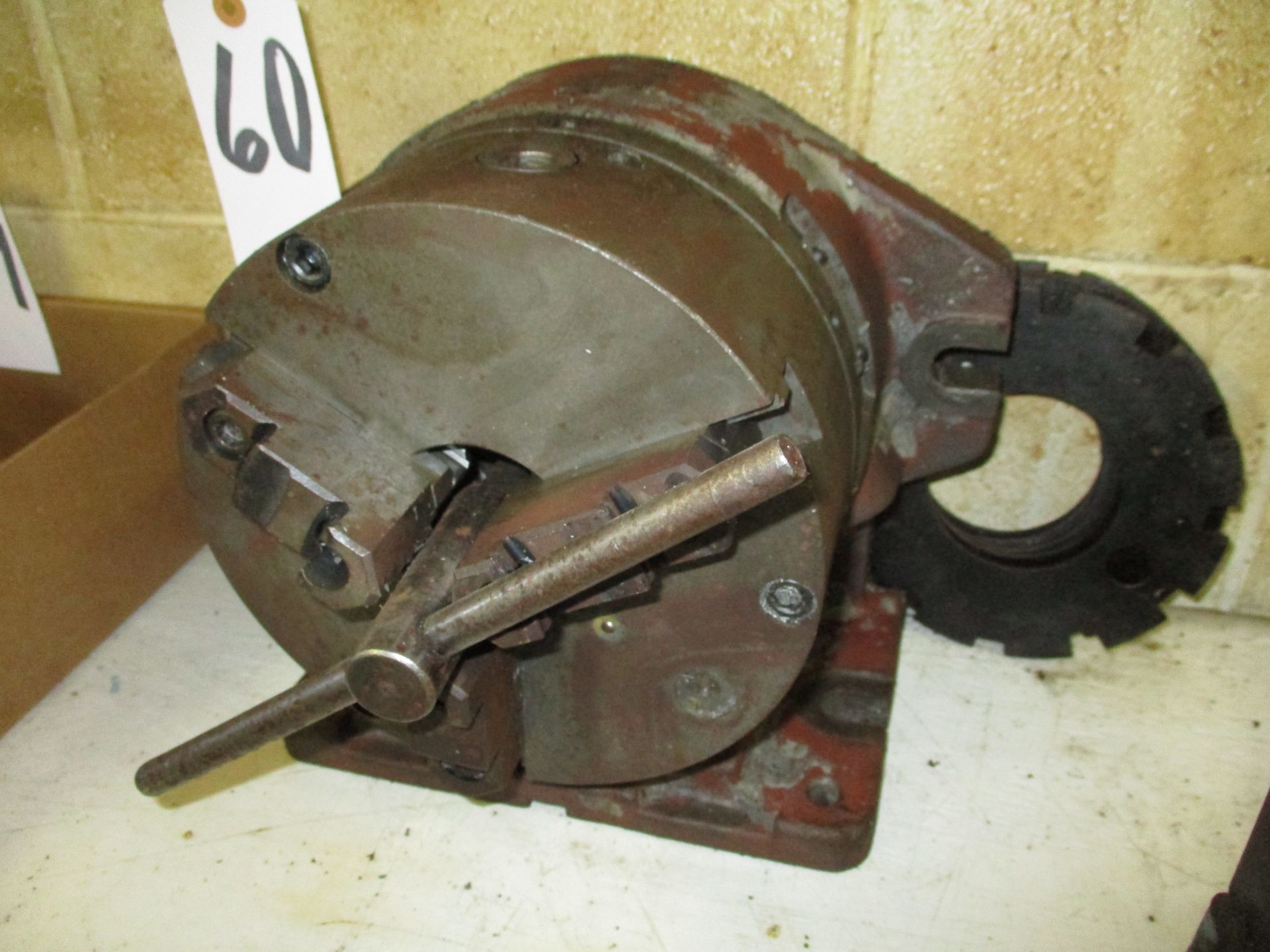 Indexer with 8" 3-Jaw Chuck