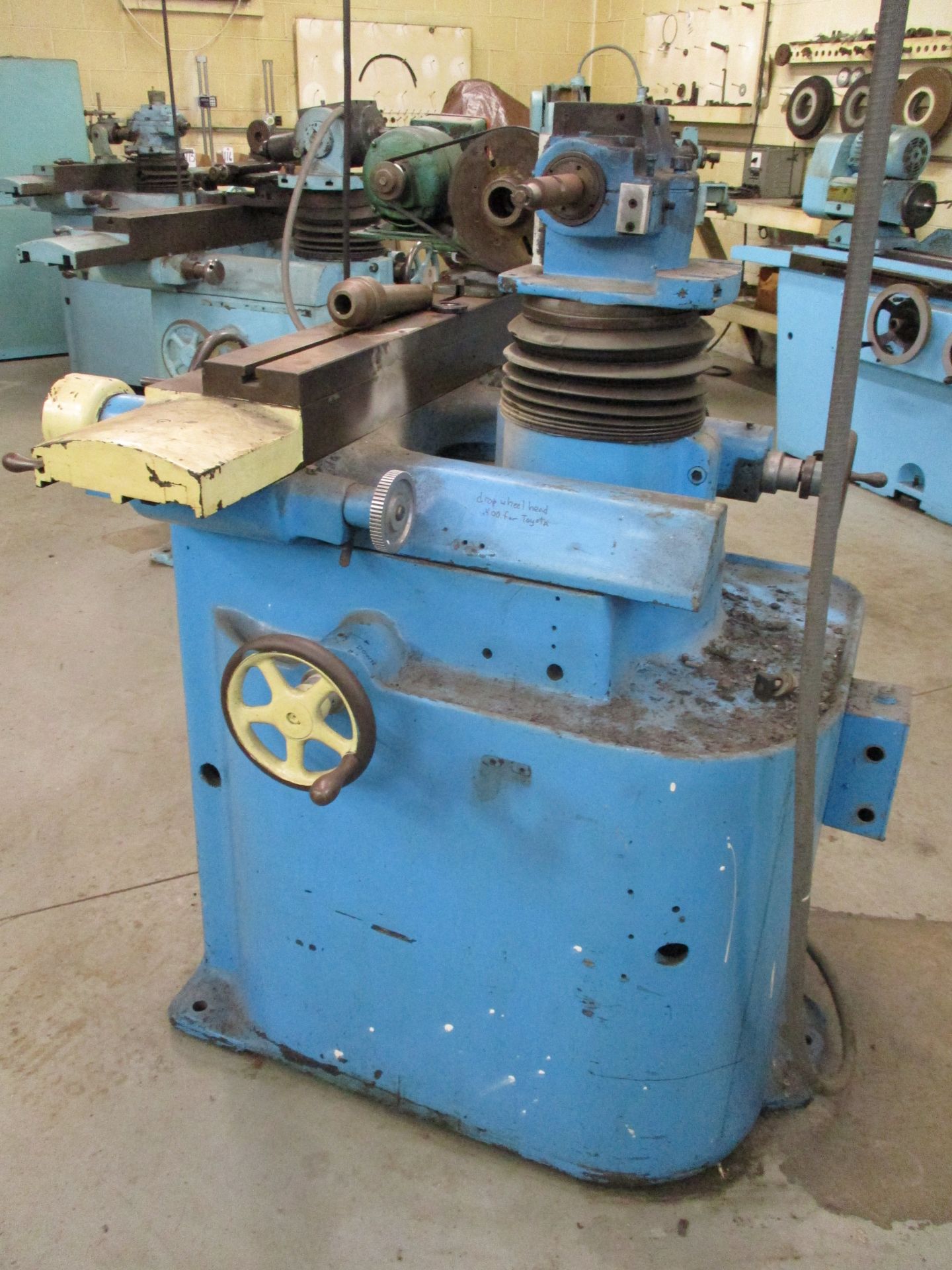 Cincinnati #2 Tool & Cutter Grinder, s/n Unknown - Image 5 of 7