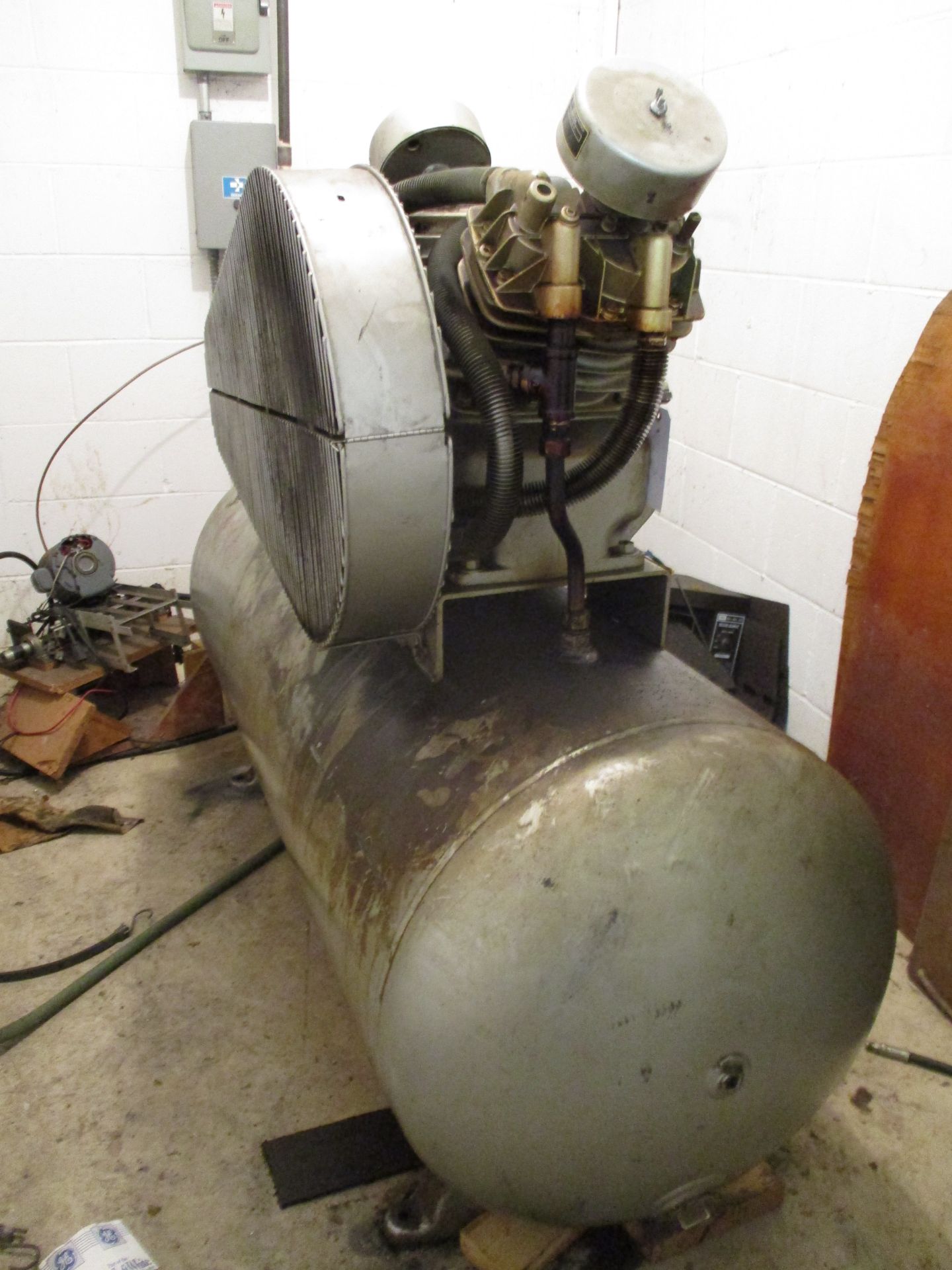 Campbell Hausfeld 10 HP, 2-Stage Tank Mounted Air Compressor - Image 4 of 7