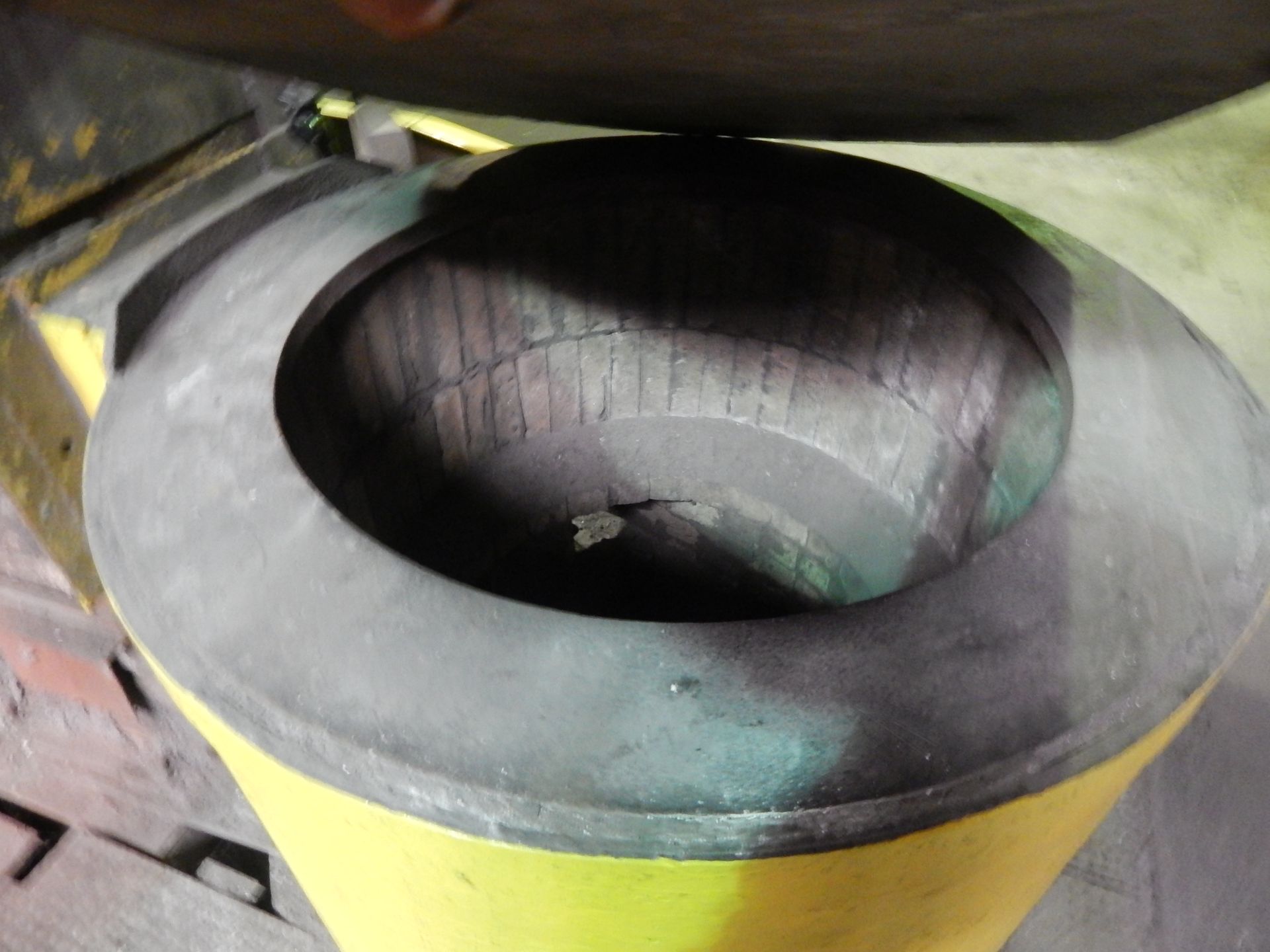 Melting Pot, 10,000 Lb. Capacity - Image 5 of 5