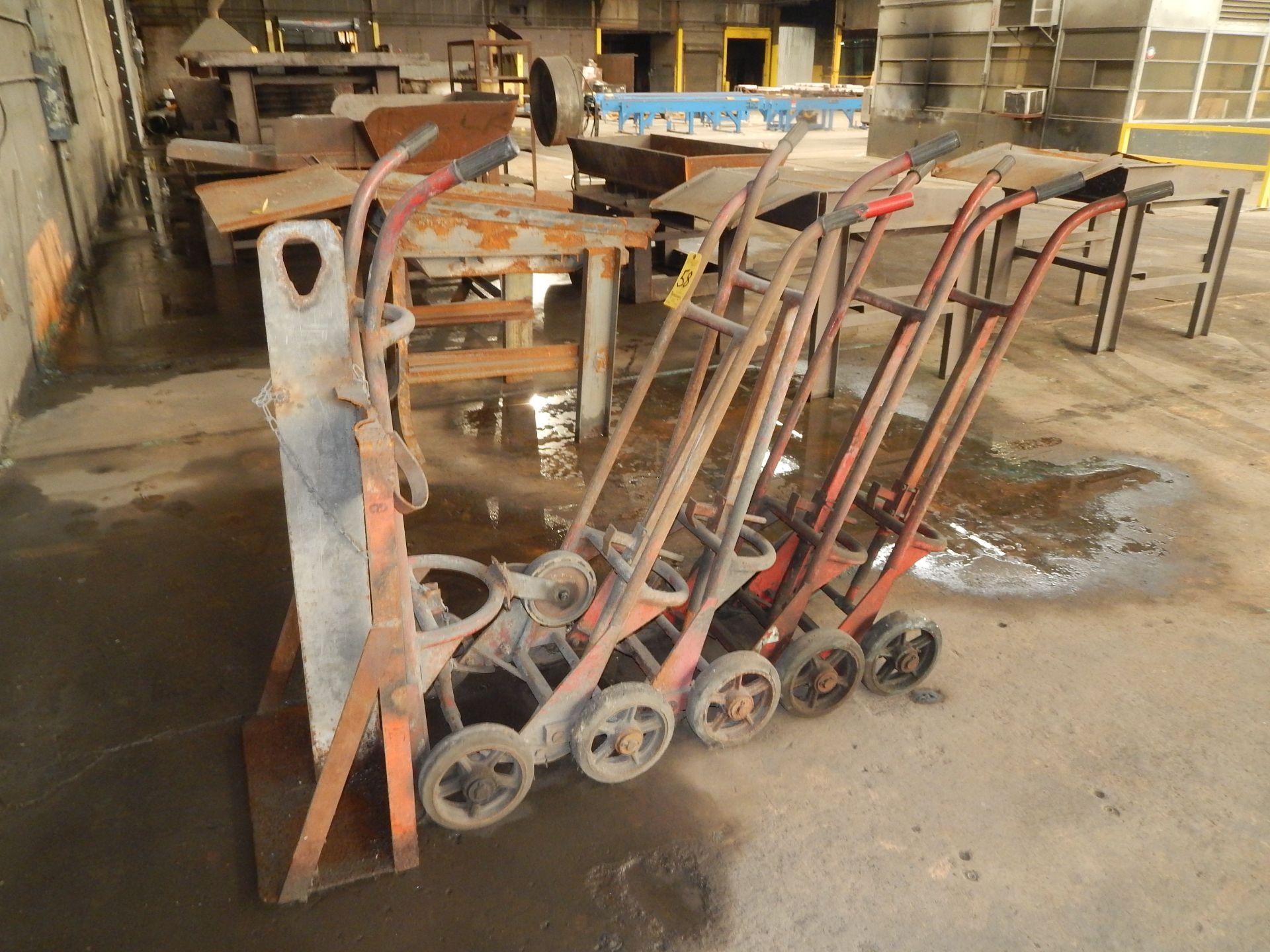 (5) Barrell Carts