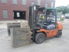 Toyota Model 7FDU35, s/n 70499, 5,000 Lb. Capacity, Diesel, Hard Tire, with Cascase Multi Clamp
