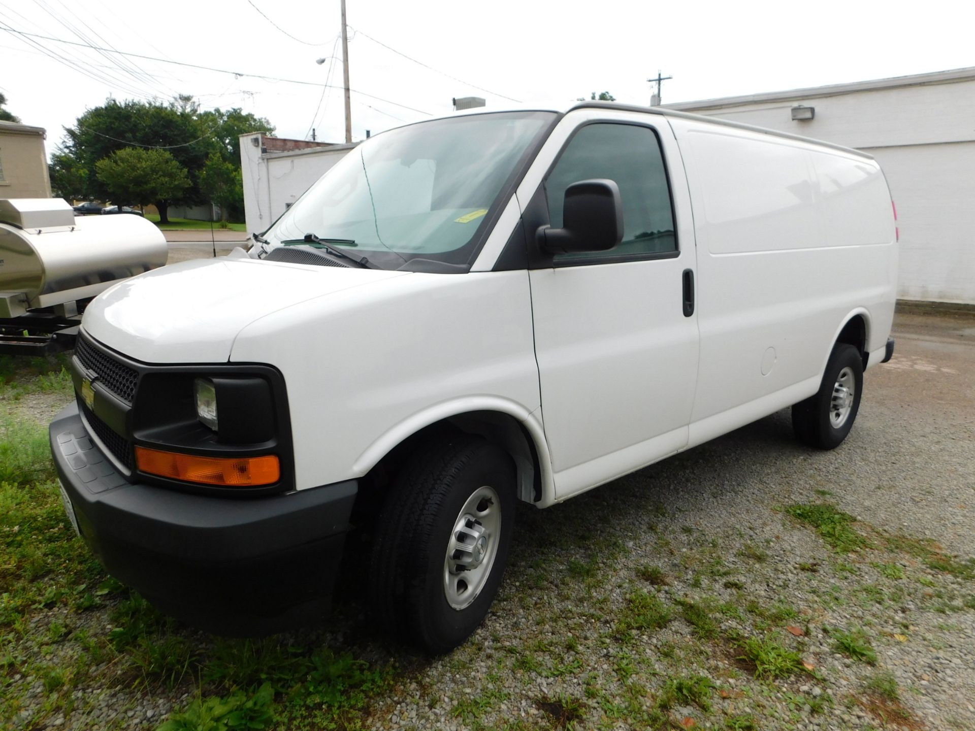 2017 Chevy 2500 Express Cargo Van, 18,100 Miles, L20 4.8L Engine, Gas Hitch, VIN 1GCWGAFF8H1347332