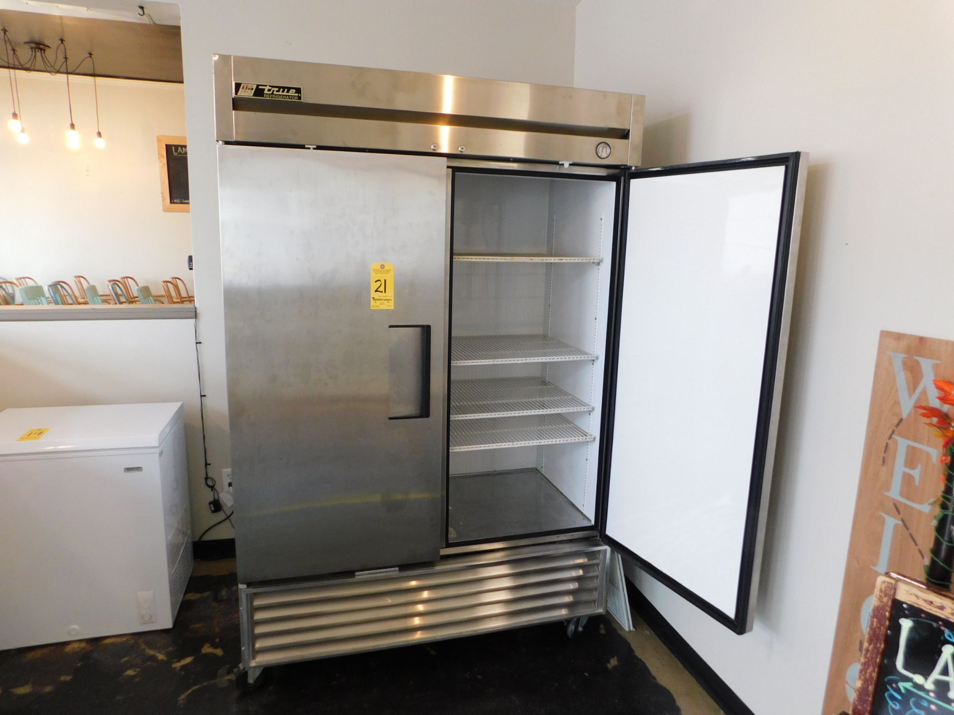 True Model T-49 Stainless 2-Door Commercial Fridge, s/n 1-3929448 - Image 8 of 8