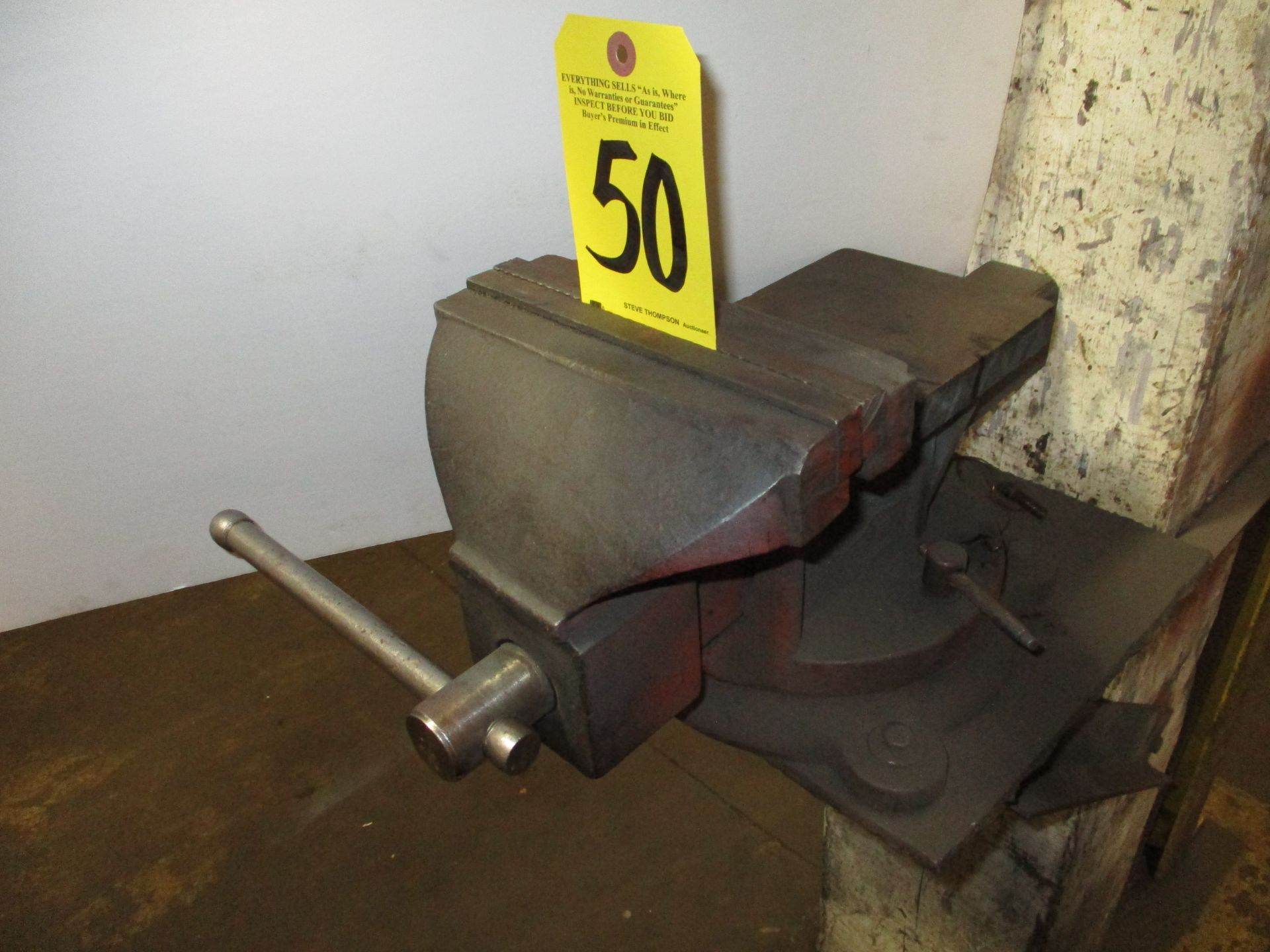 Great Neck 8" Bench Vise