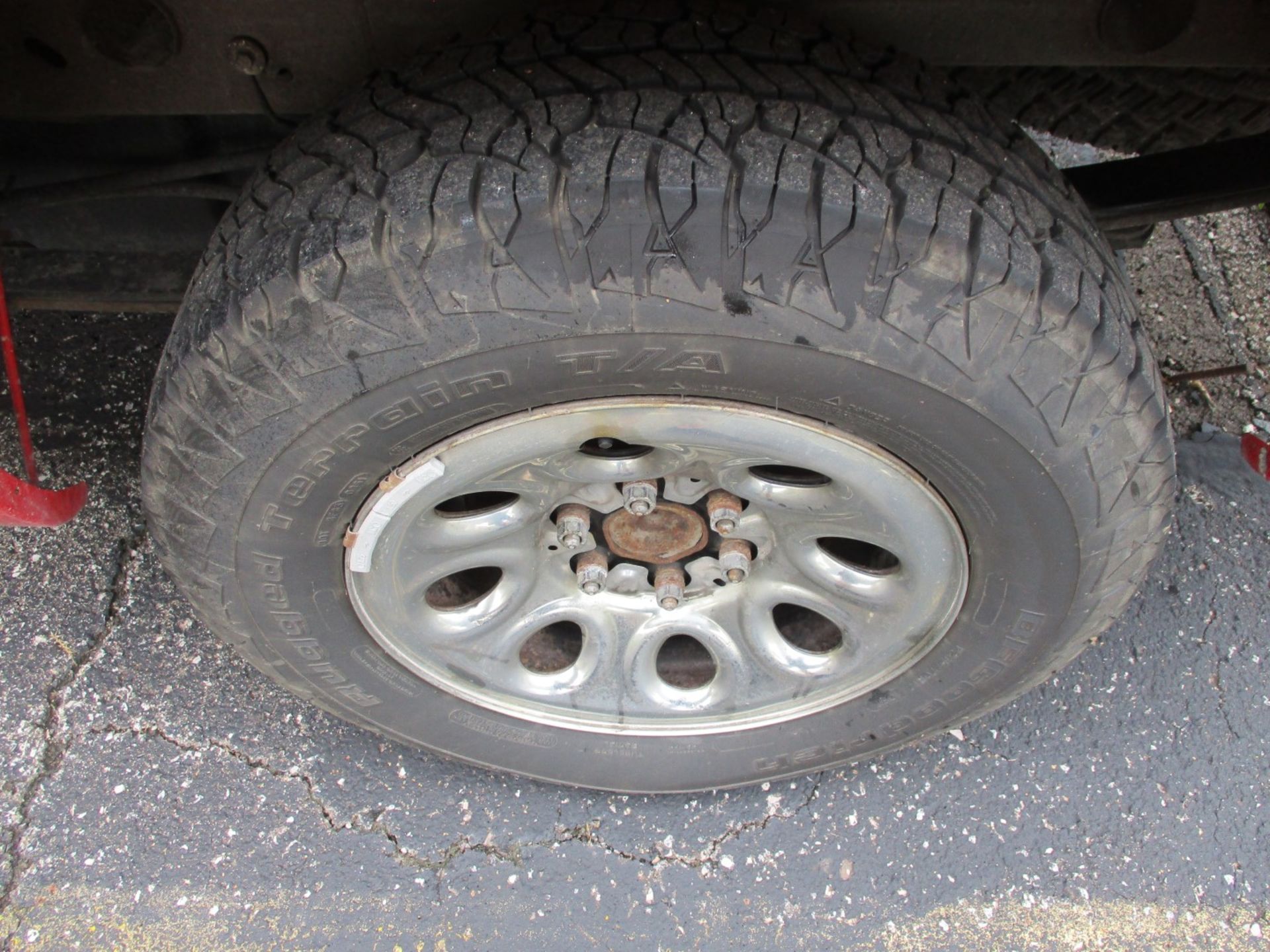 2006 Chevrolet Silverado 1500 LT Pickup, VIN 1GCEC14T46E140572, Regular Cab, Automatic, AC, 8' - Image 9 of 26