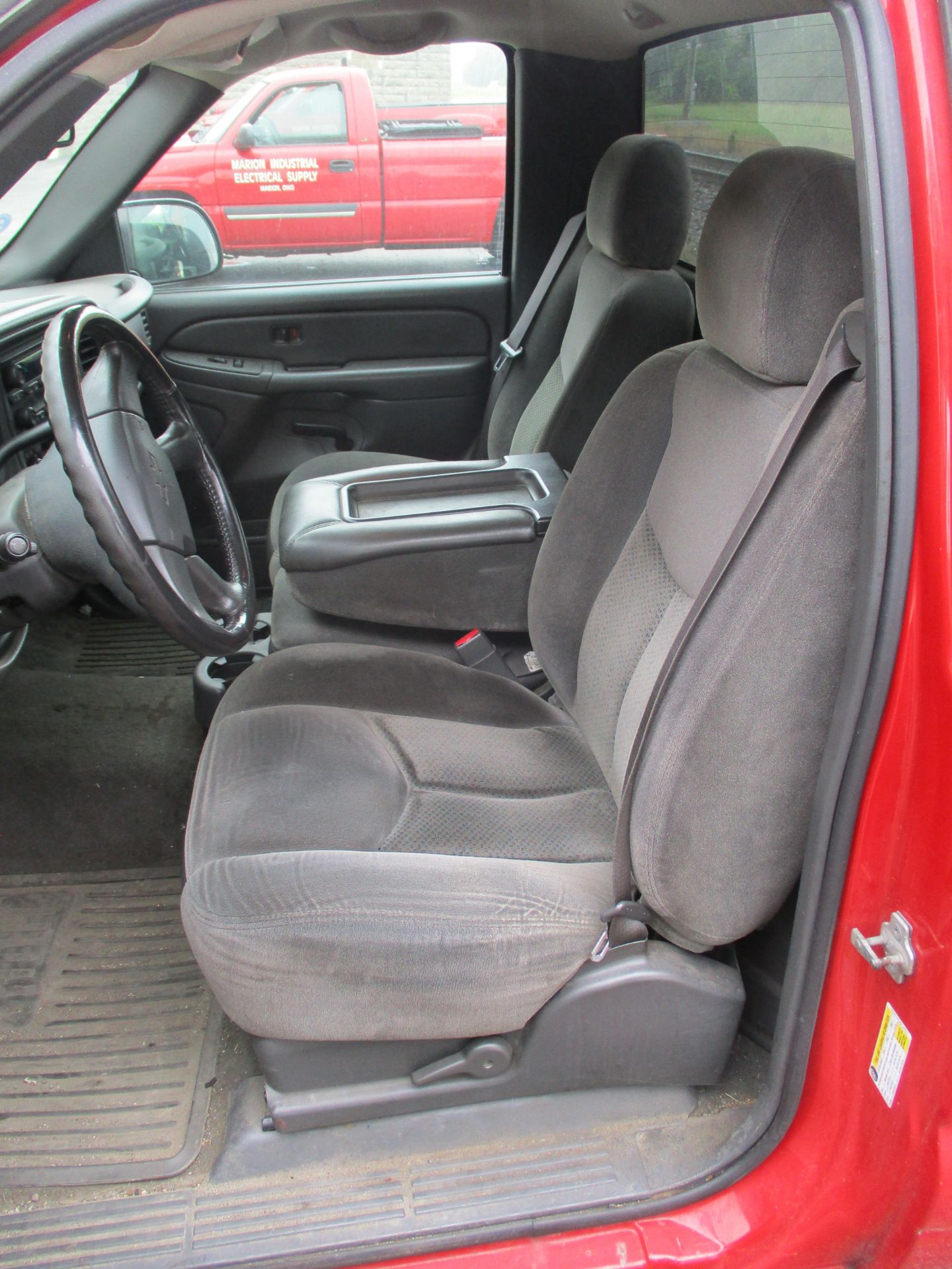 2006 Chevrolet Silverado 1500 LT Pickup, VIN 1GCEC14T46E140572, Regular Cab, Automatic, AC, 8' - Image 15 of 26