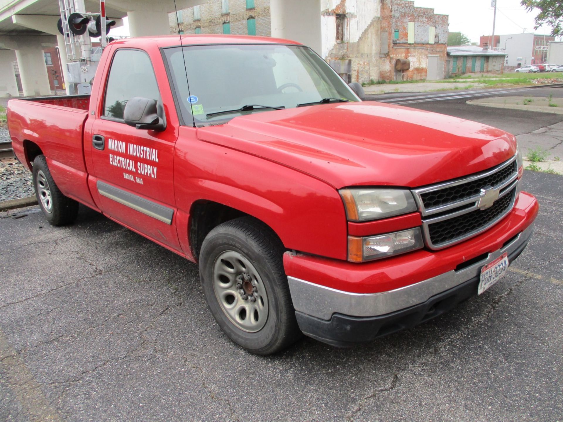 2006 Chevrolet Silverado 1500 LT Pickup, VIN 1GCEC14T46E140572, Regular Cab, Automatic, AC, 8' - Image 7 of 26