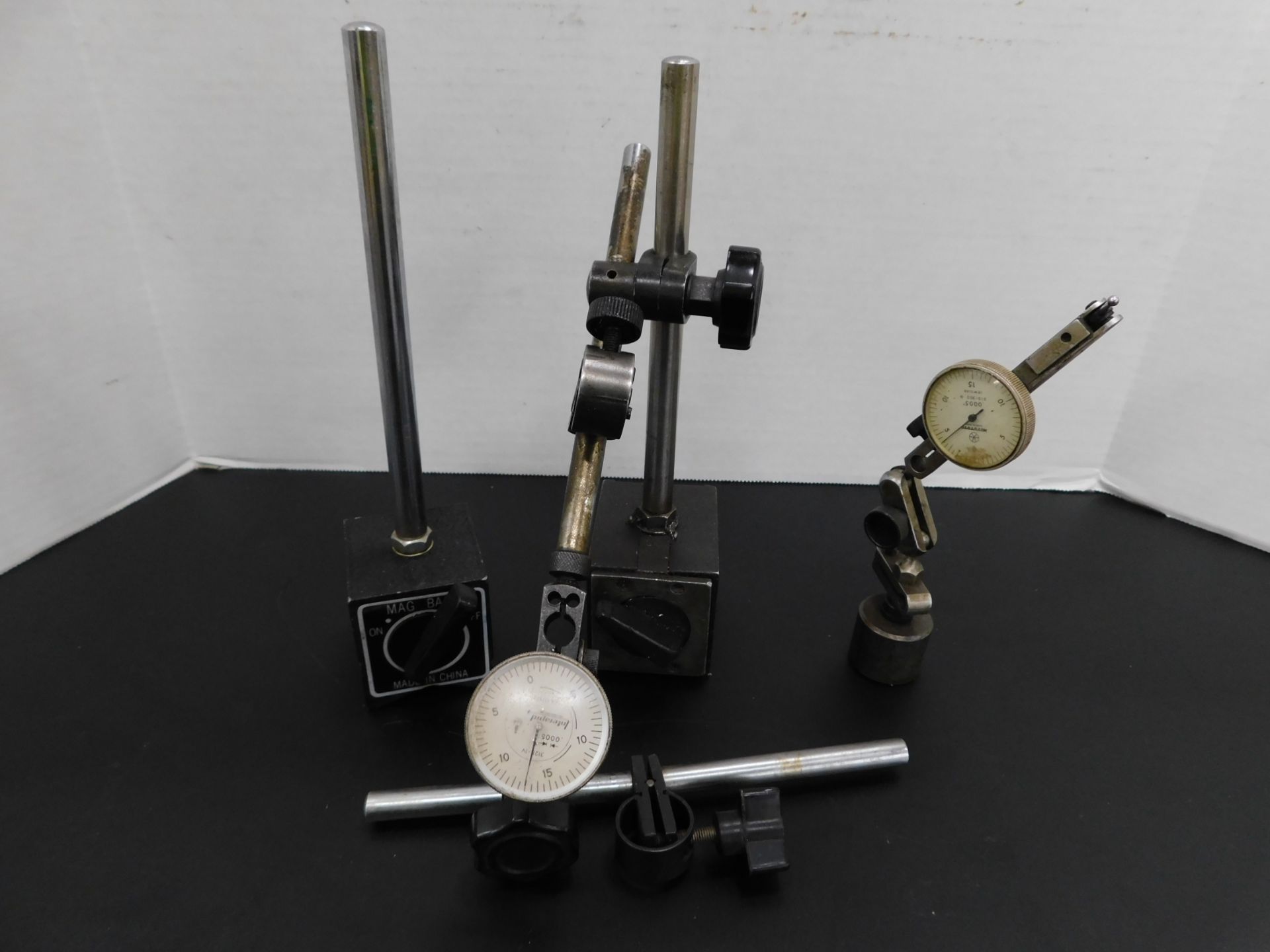 Magnetic Base Indicator Stands and Dial Indicators