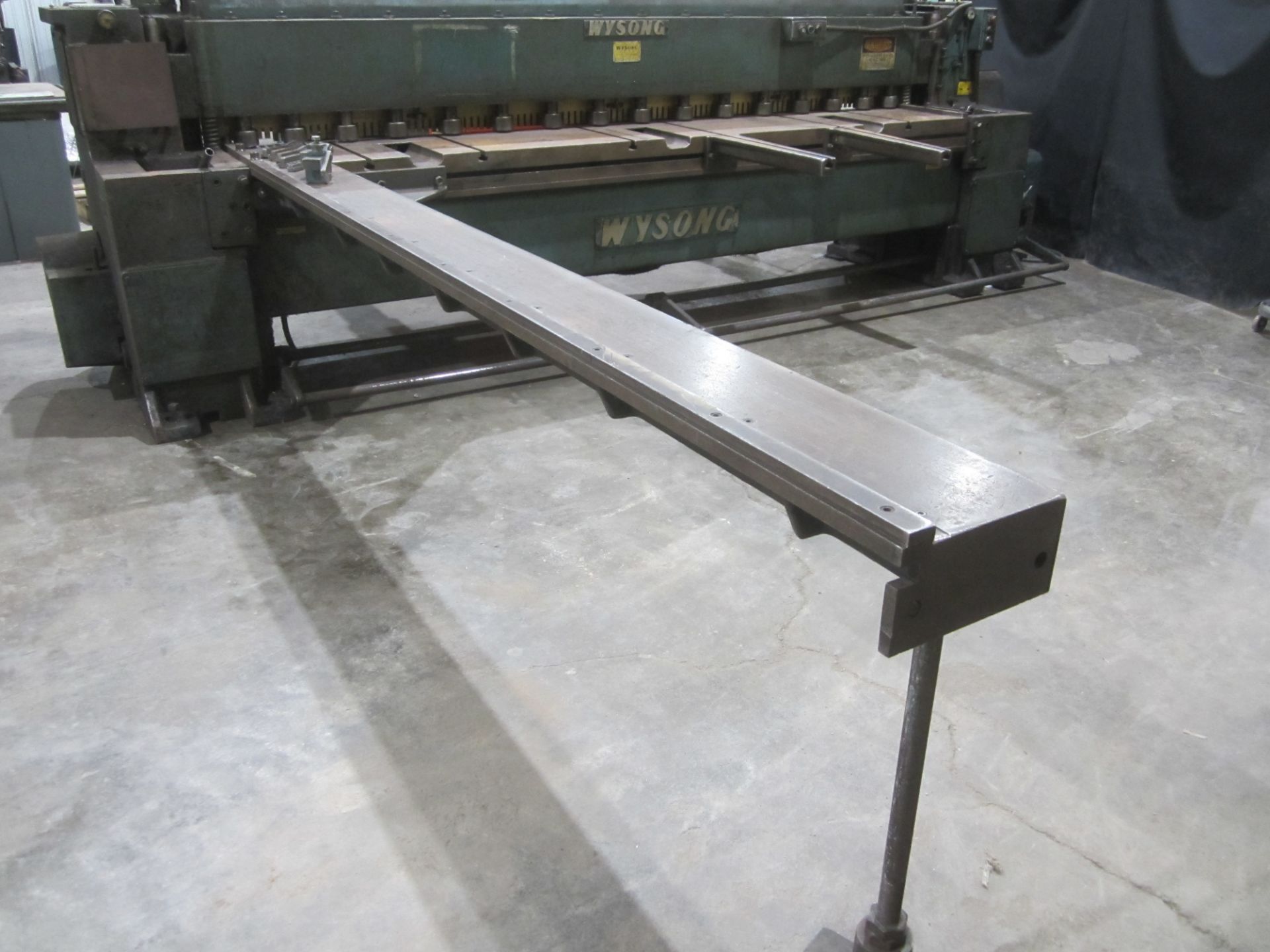 Wysong Model 1025 Power Squaring Shear, s/n P37-377, 10' X 1/4", 10' Squaring Arm, 36" Front - Image 12 of 25