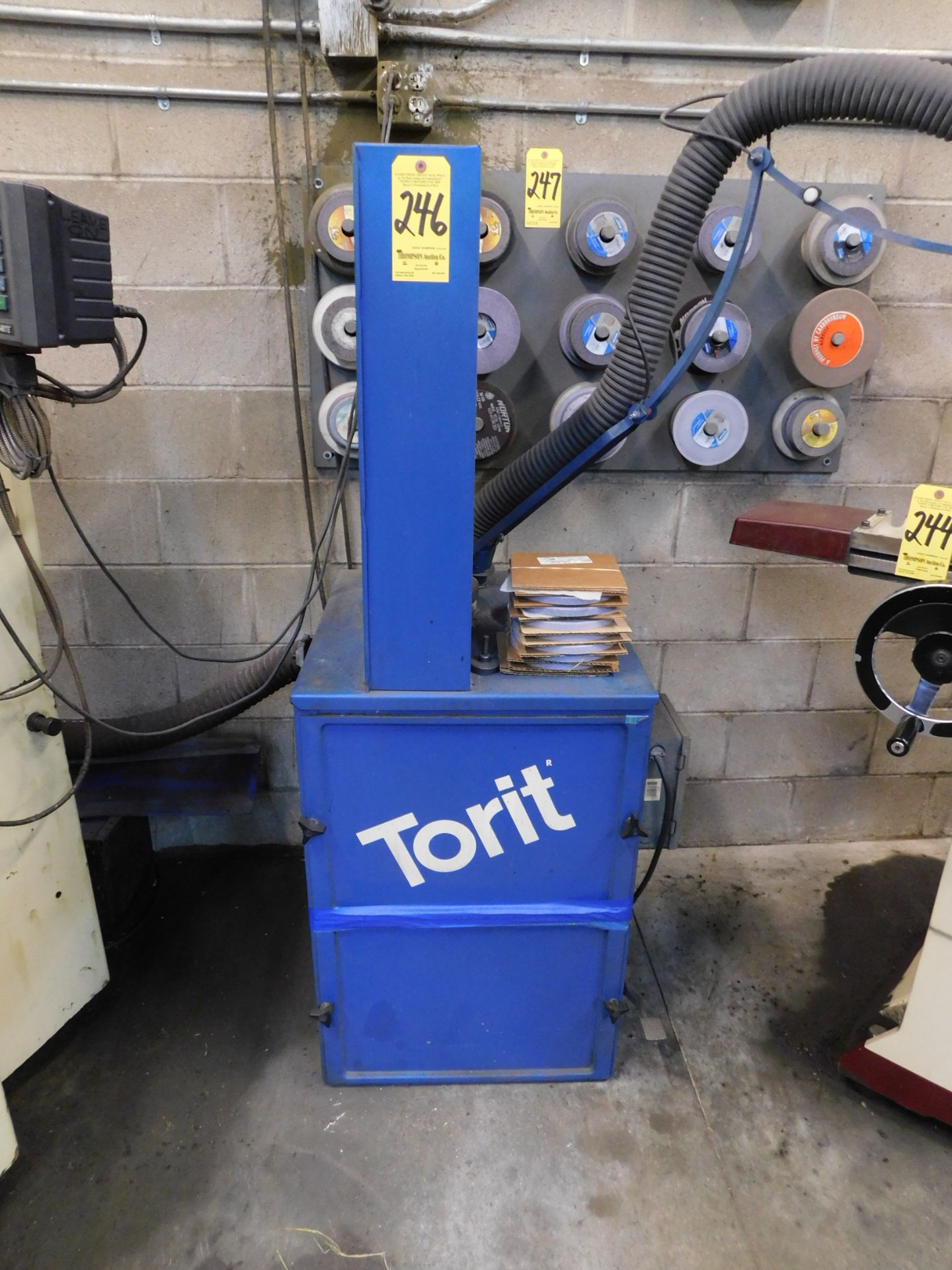 Torit 60-CAB Dust Collector, 208/230/460/3/60