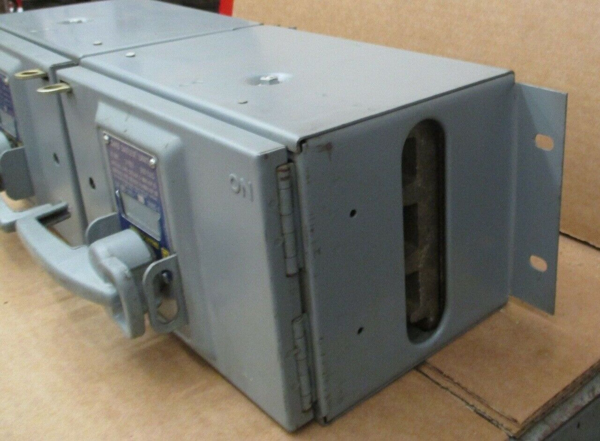 Square D QMB3603T Twin 30 Amp 600 Volt 3 Phase Panelboard Switch - Image 5 of 6