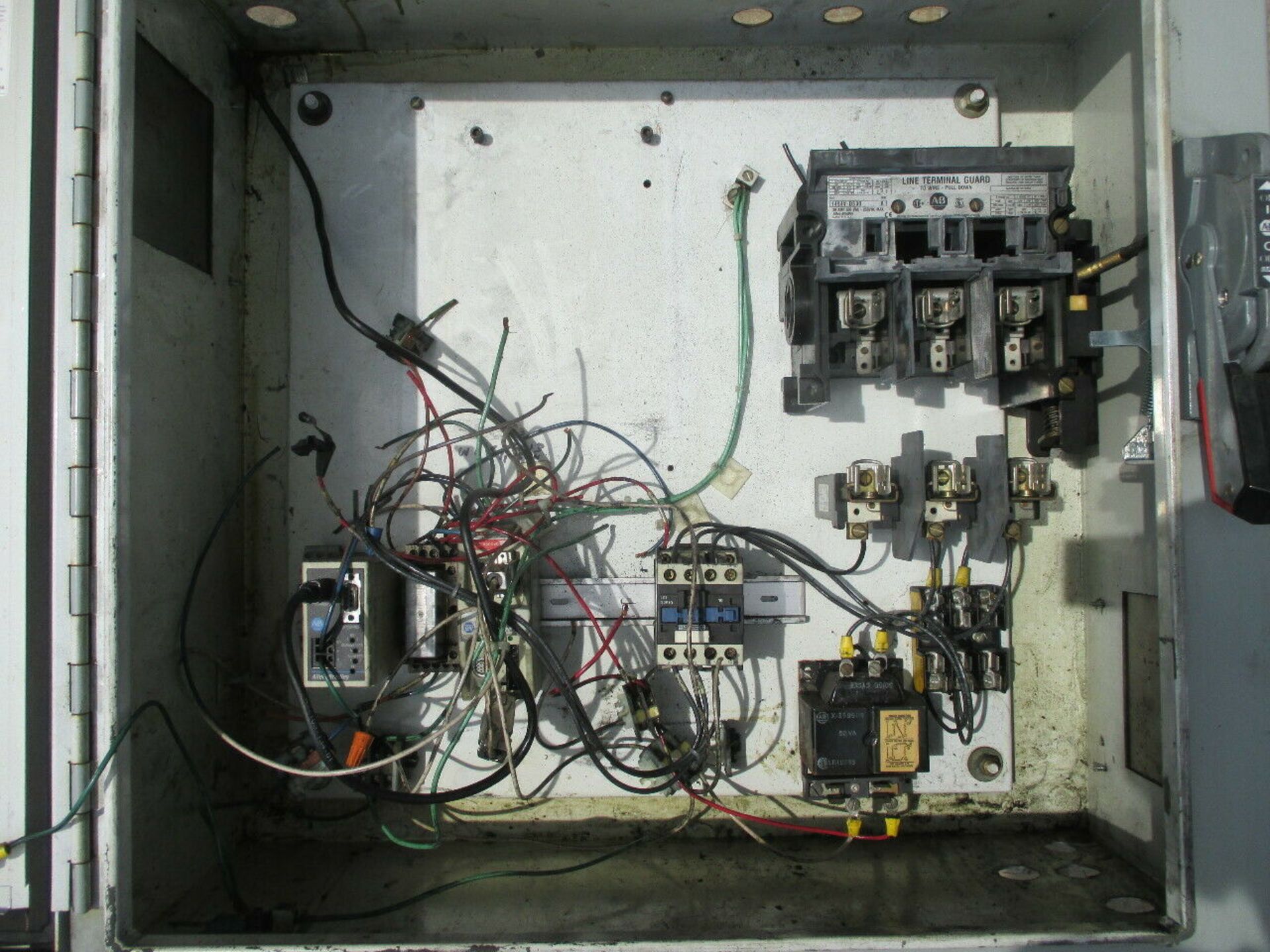 Hammond cabinet with A.B. Disconnect - Image 4 of 5