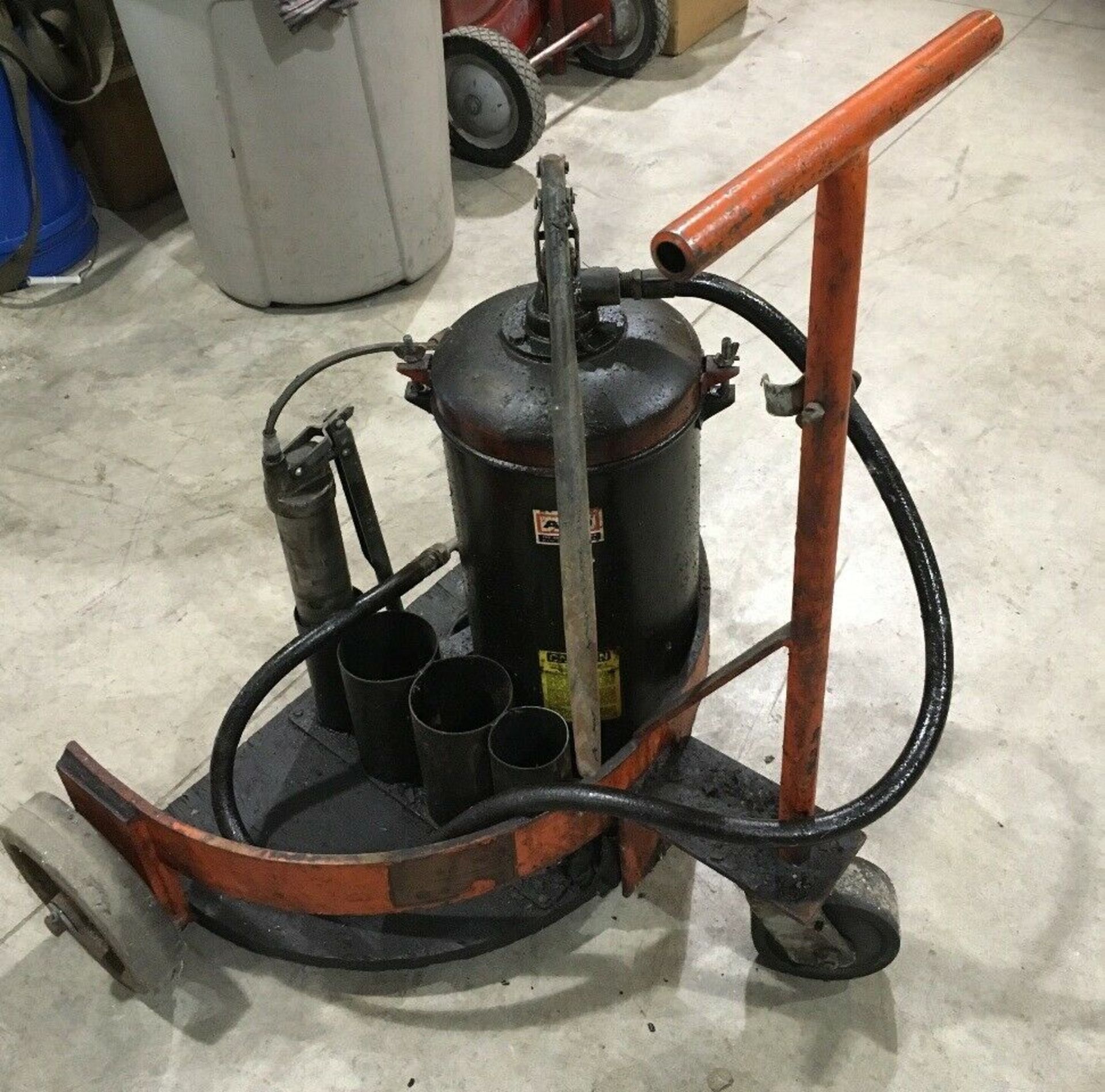 ARO- Manual High Pressure Lubrication Oil Grease Pump, on cart - Image 2 of 5