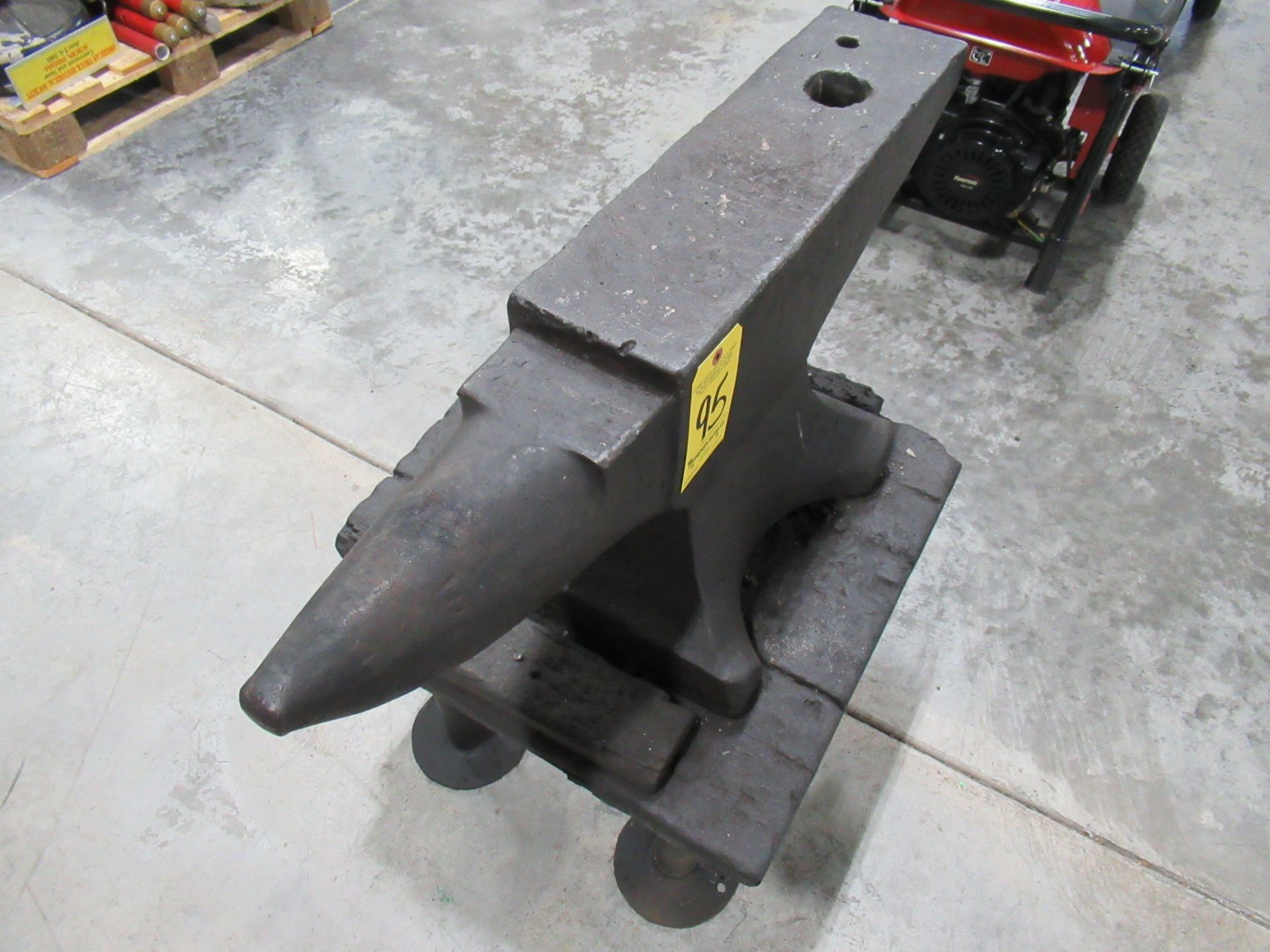 Anvil Est. 500 lbs., 36" Long x 17" Tall x 6.5" Wide - Image 2 of 8