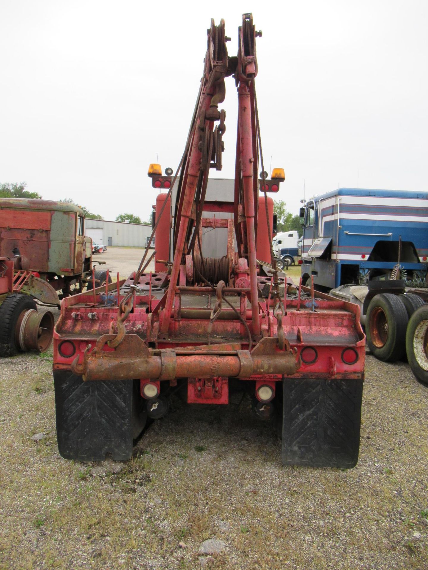 1968 White/Freightliner, 350 Cummins, with Wrecker Body 13-Speed, AC, ( Running ), 617,453 miles - Image 4 of 38