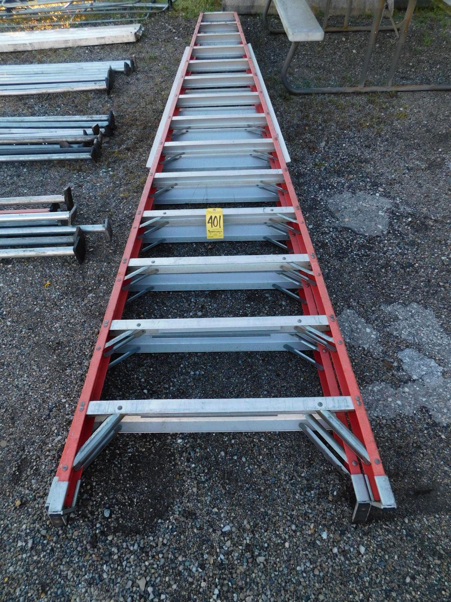 Louisville 14 Ft. Fiberglass Ladder (has been repaired)