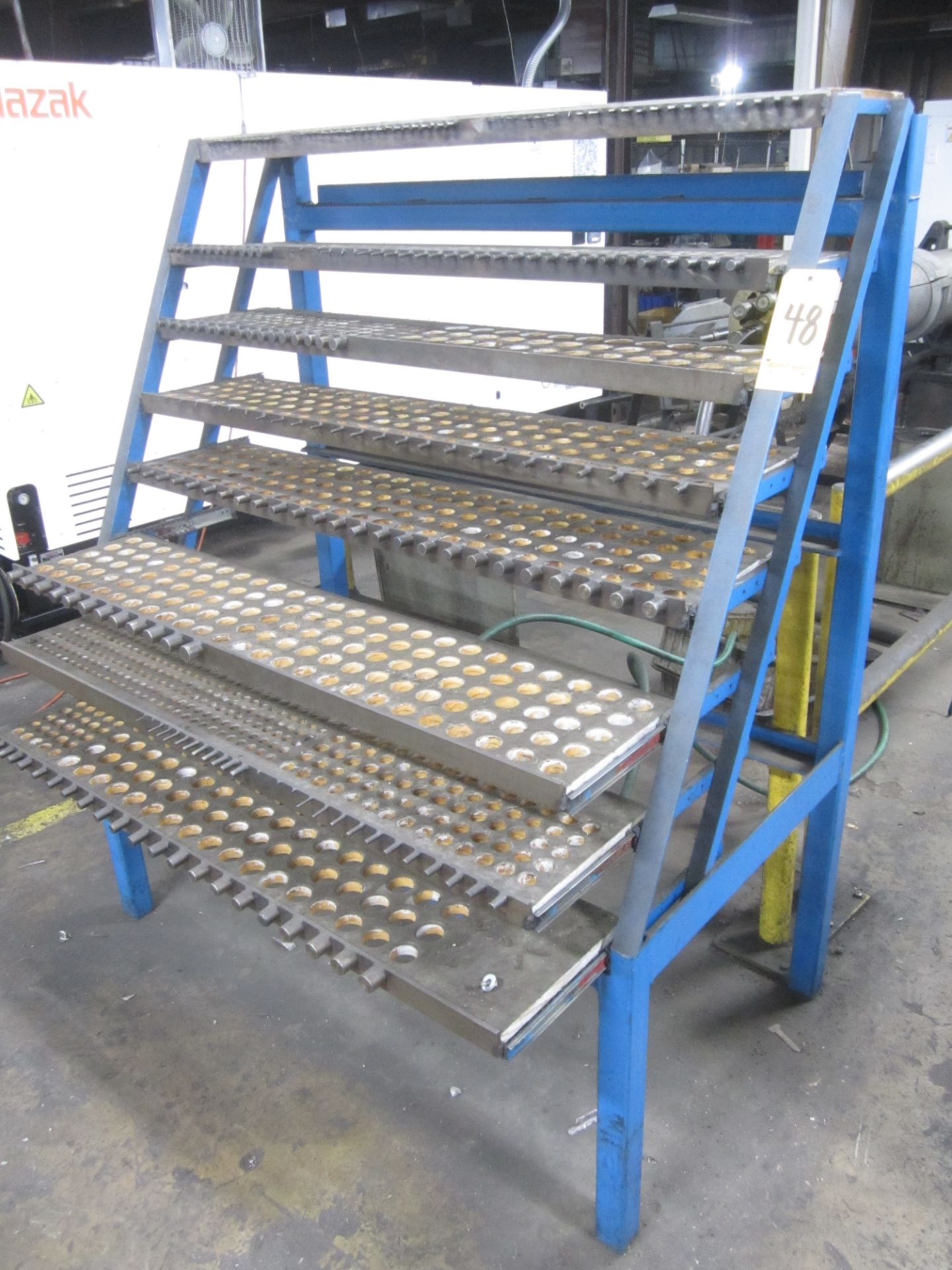 Collet Rack with Sliding Shelves - Image 2 of 2