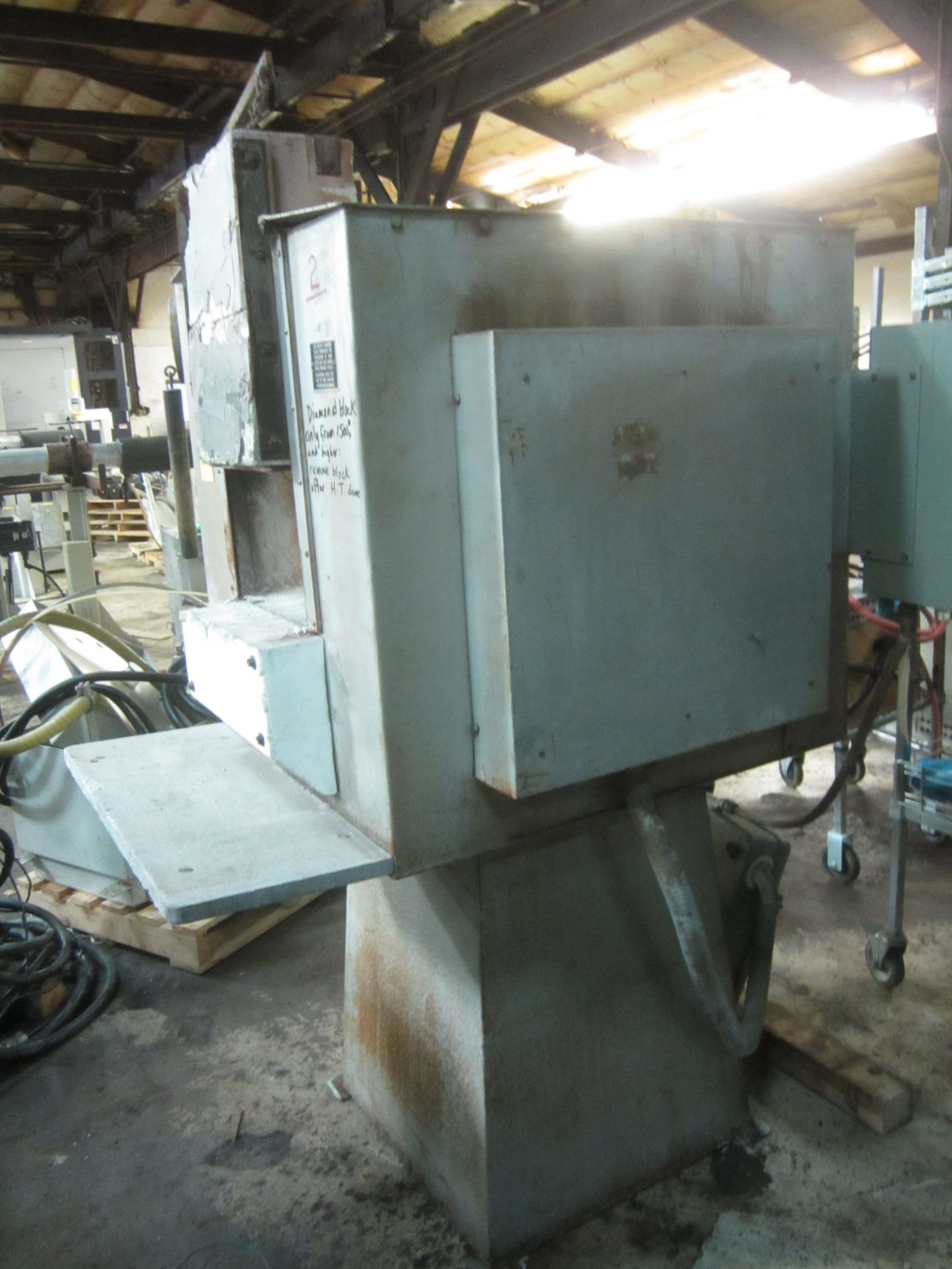 Sentry Model AY Size 5 Electric Furnace, s/n A48730, with Honeywell Digital Control, Inside - Image 2 of 5