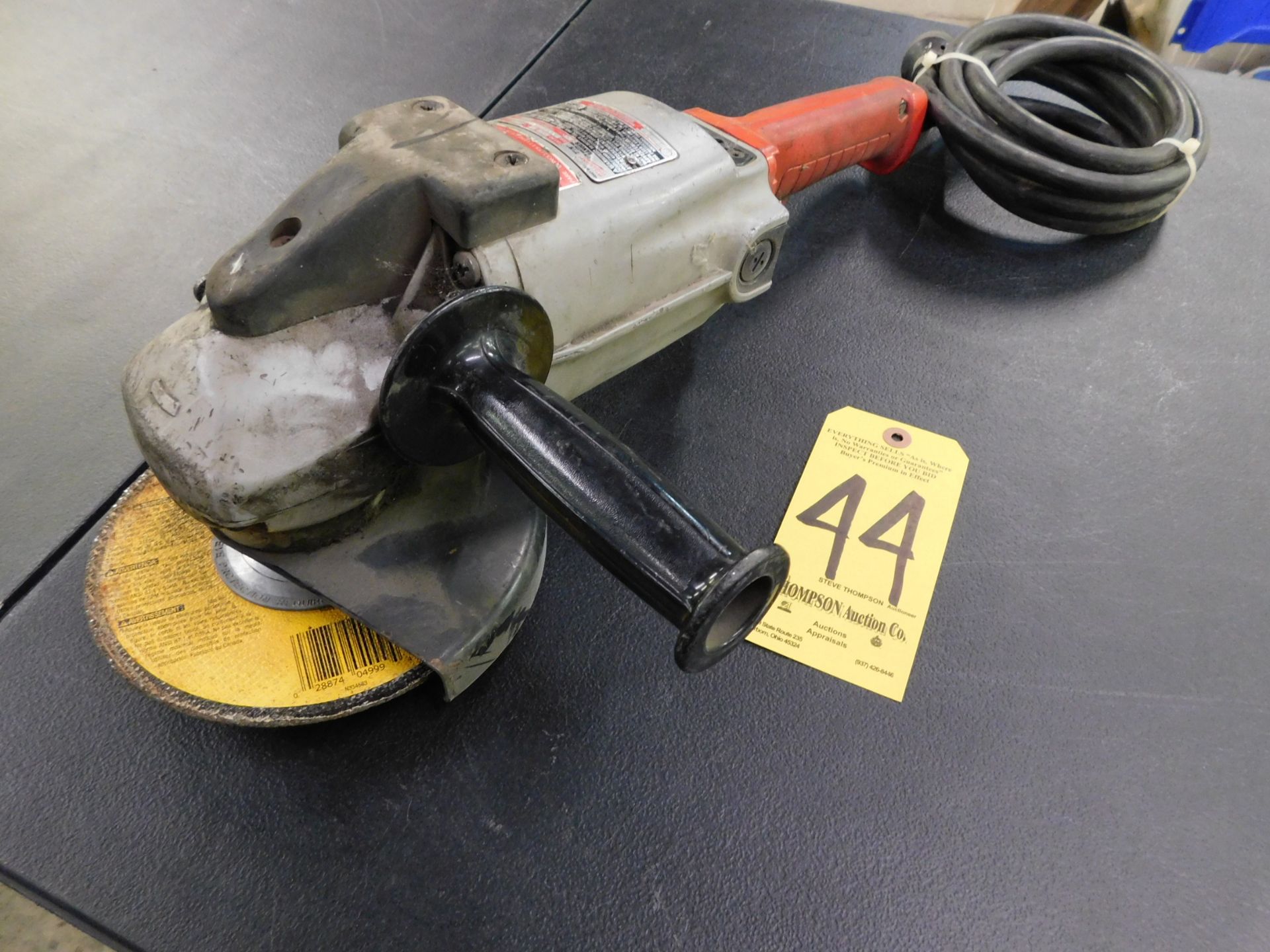 Milwaukee 7/9" Sander